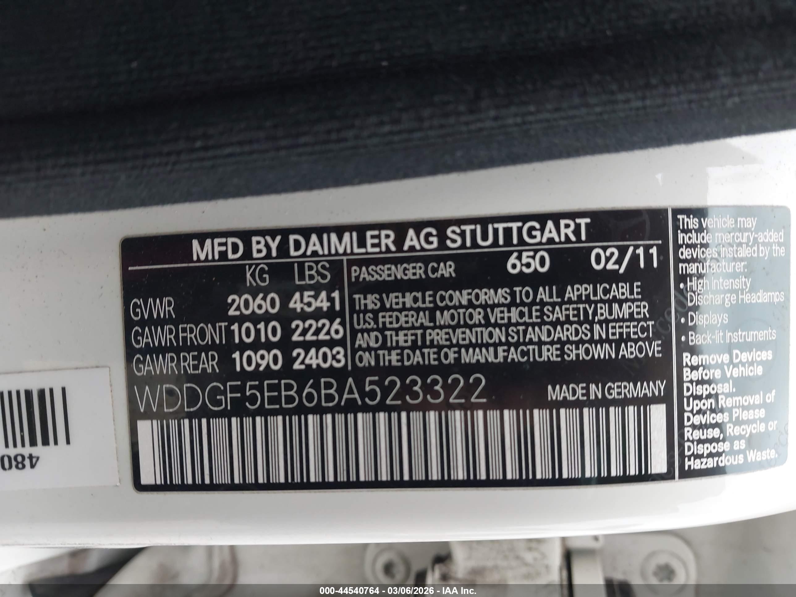 MERCEDES-BENZ C image 9