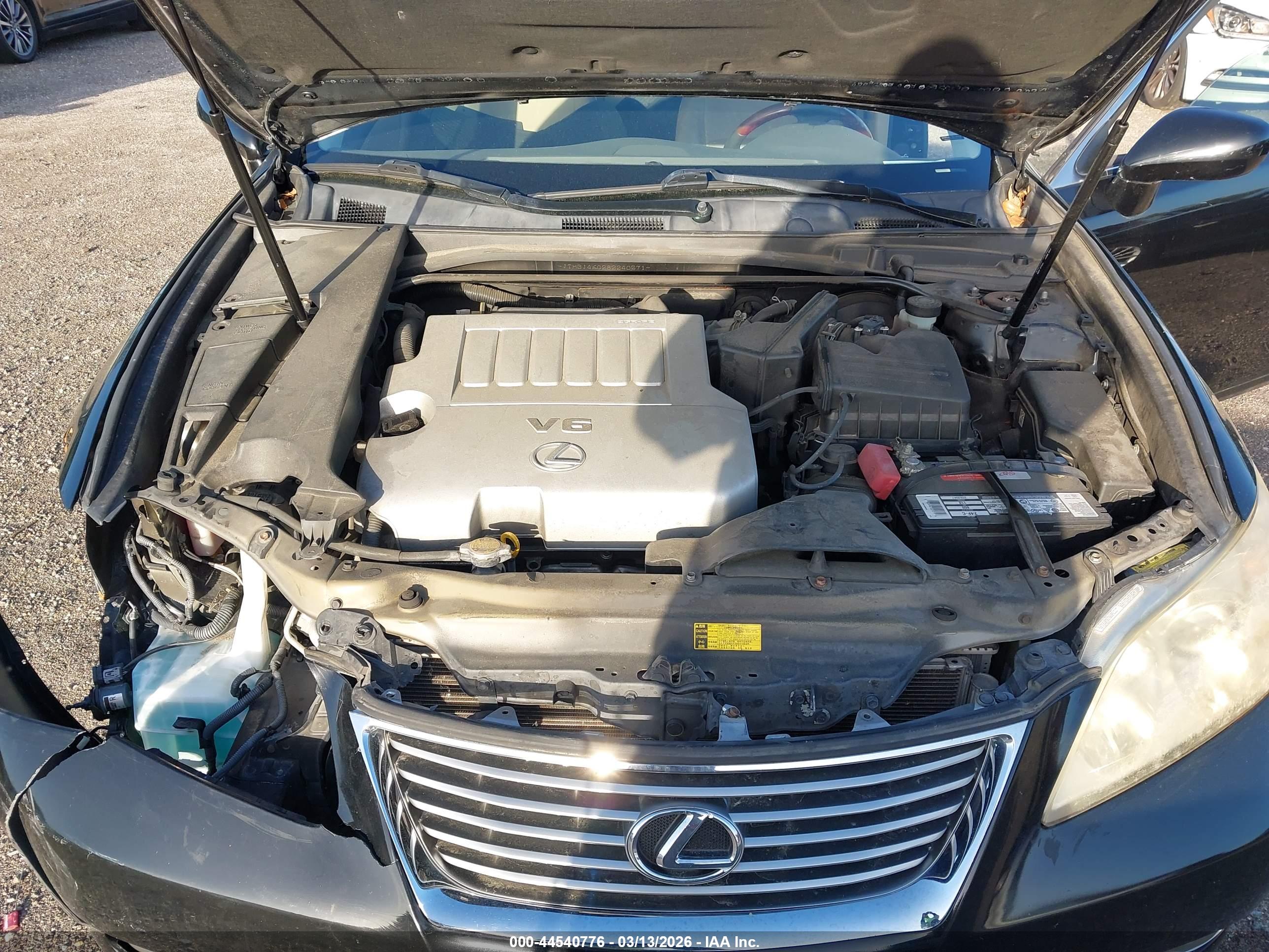 LEXUS ES image 10