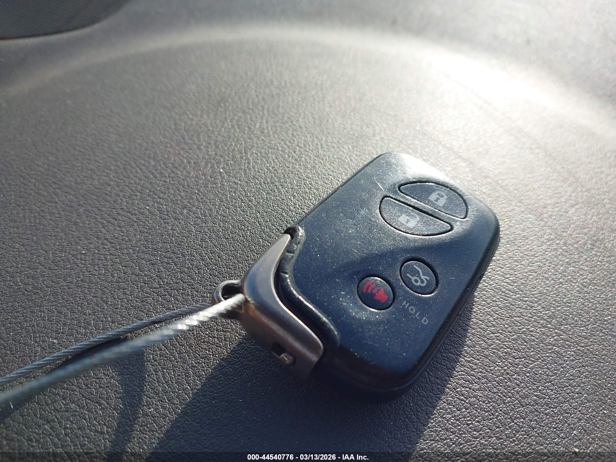 LEXUS ES image 11