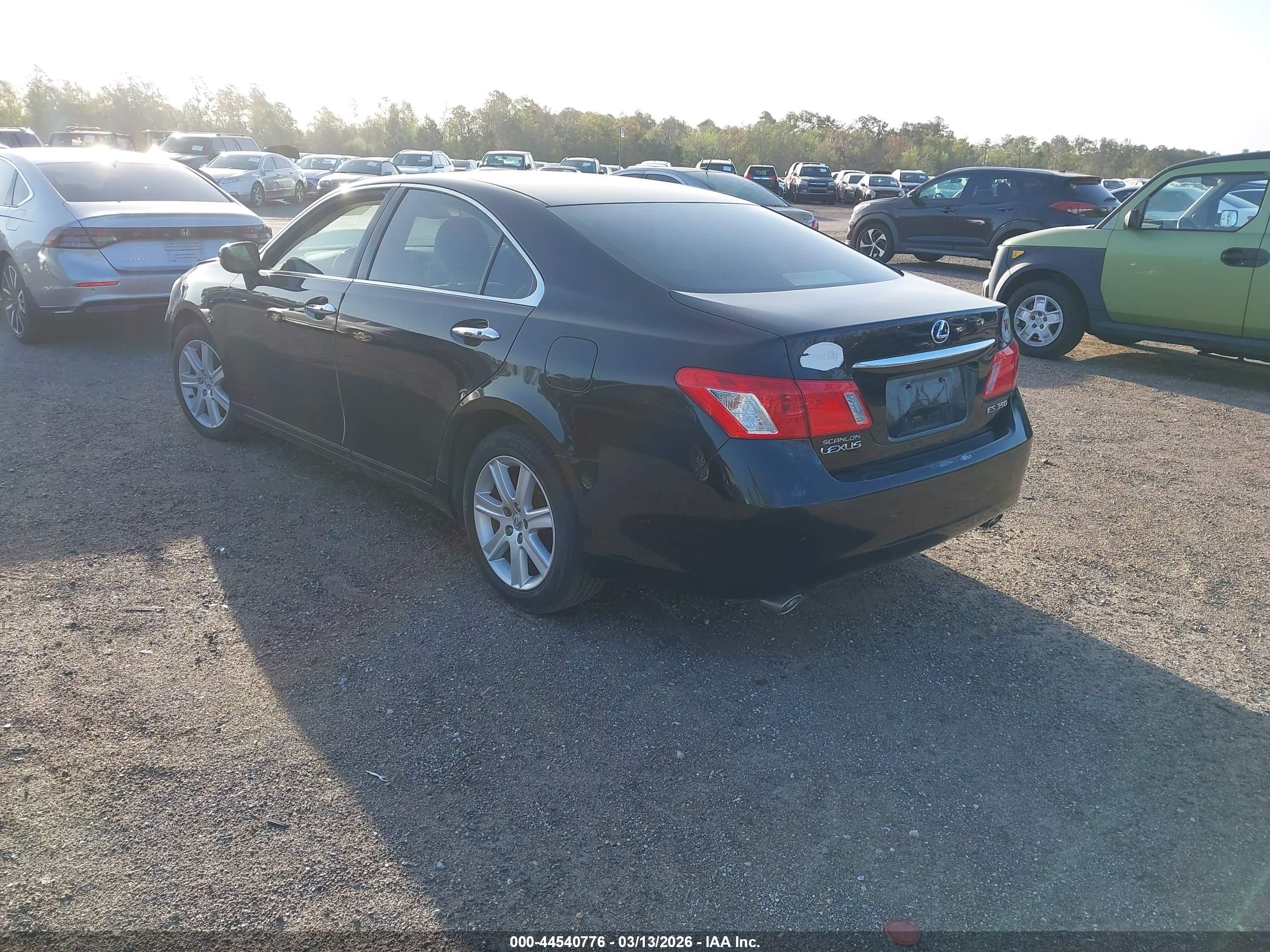 LEXUS ES image 3