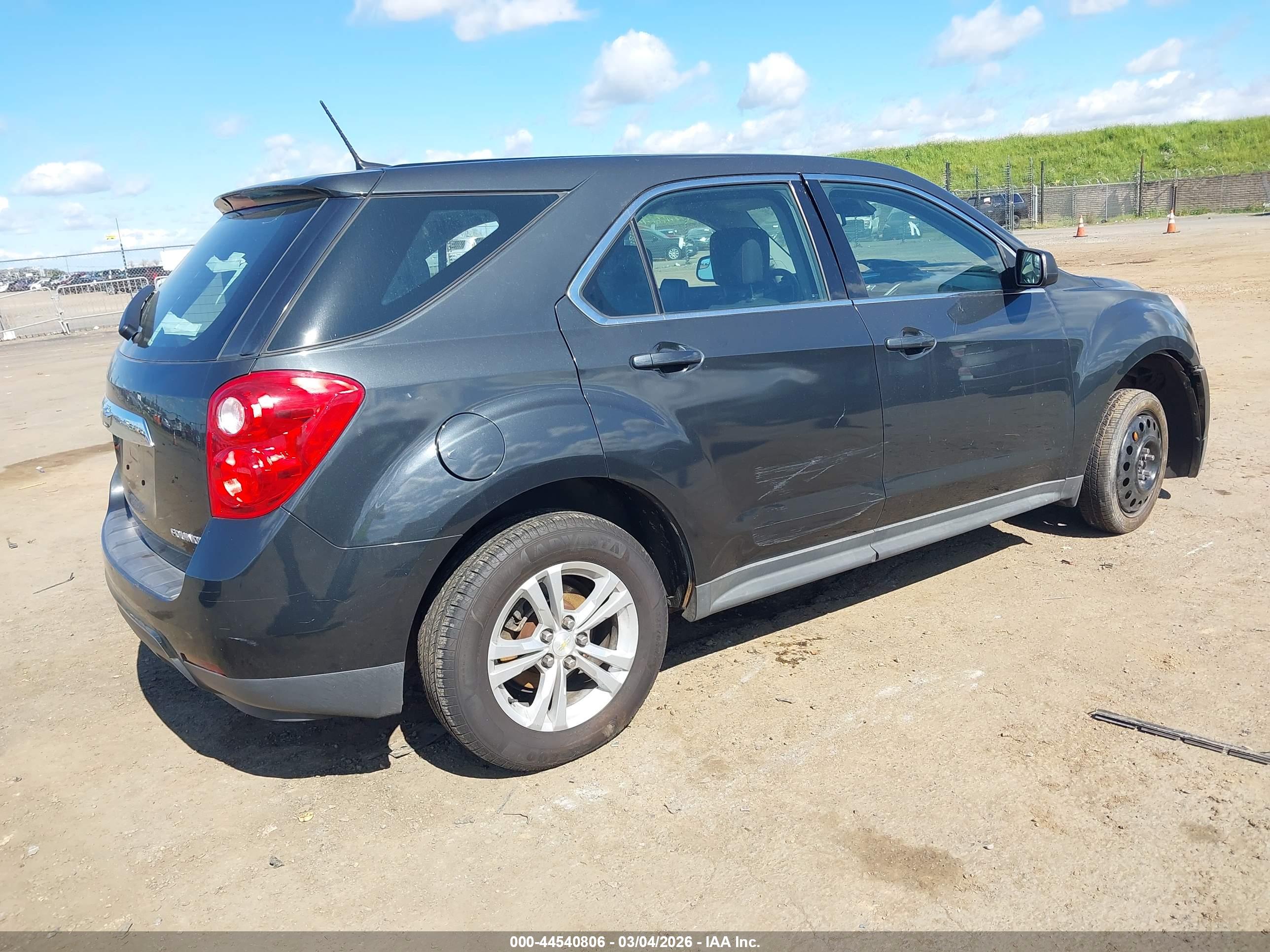 CHEVROLET EQUINOX image 4