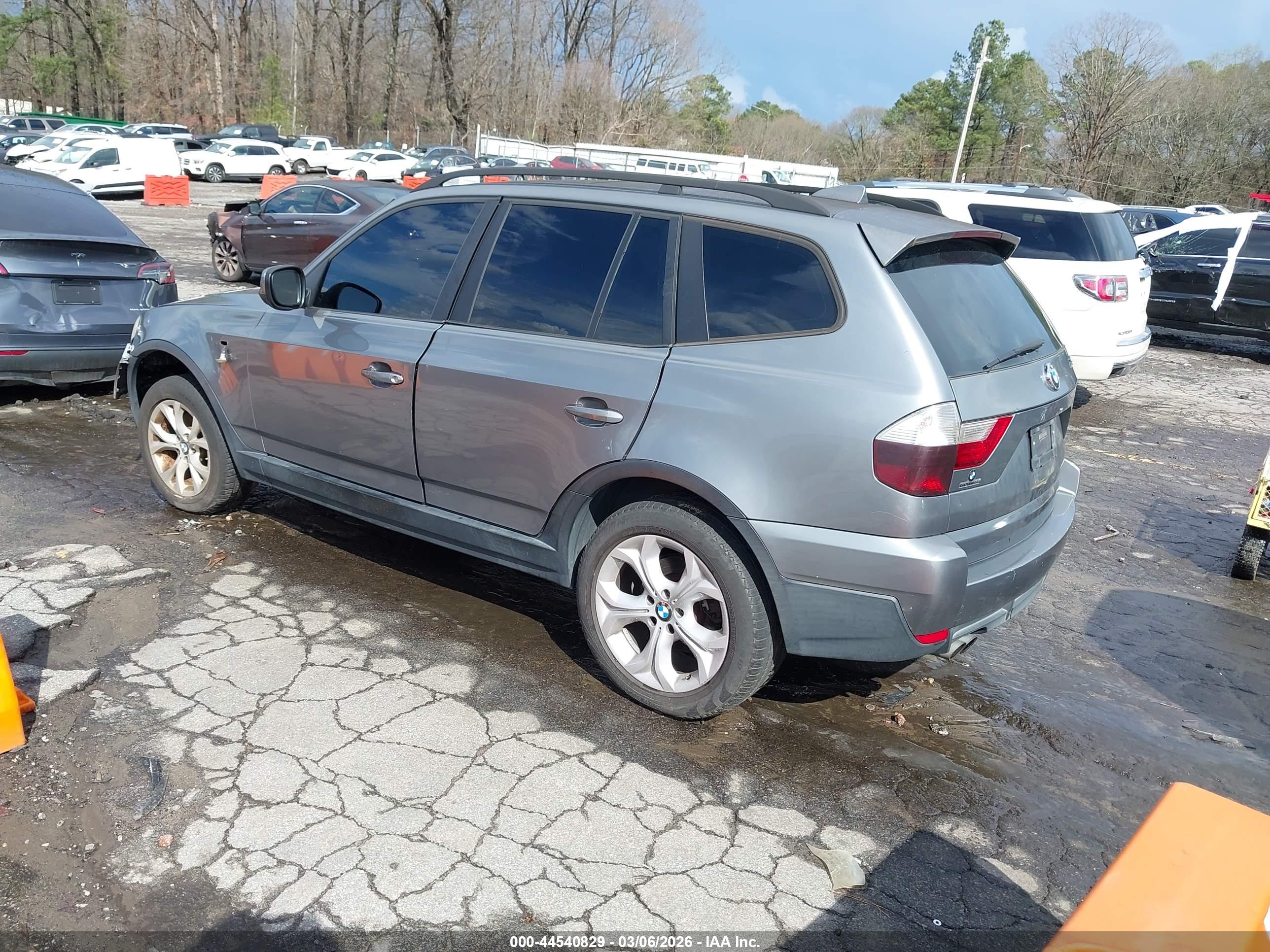 BMW X3 image 3