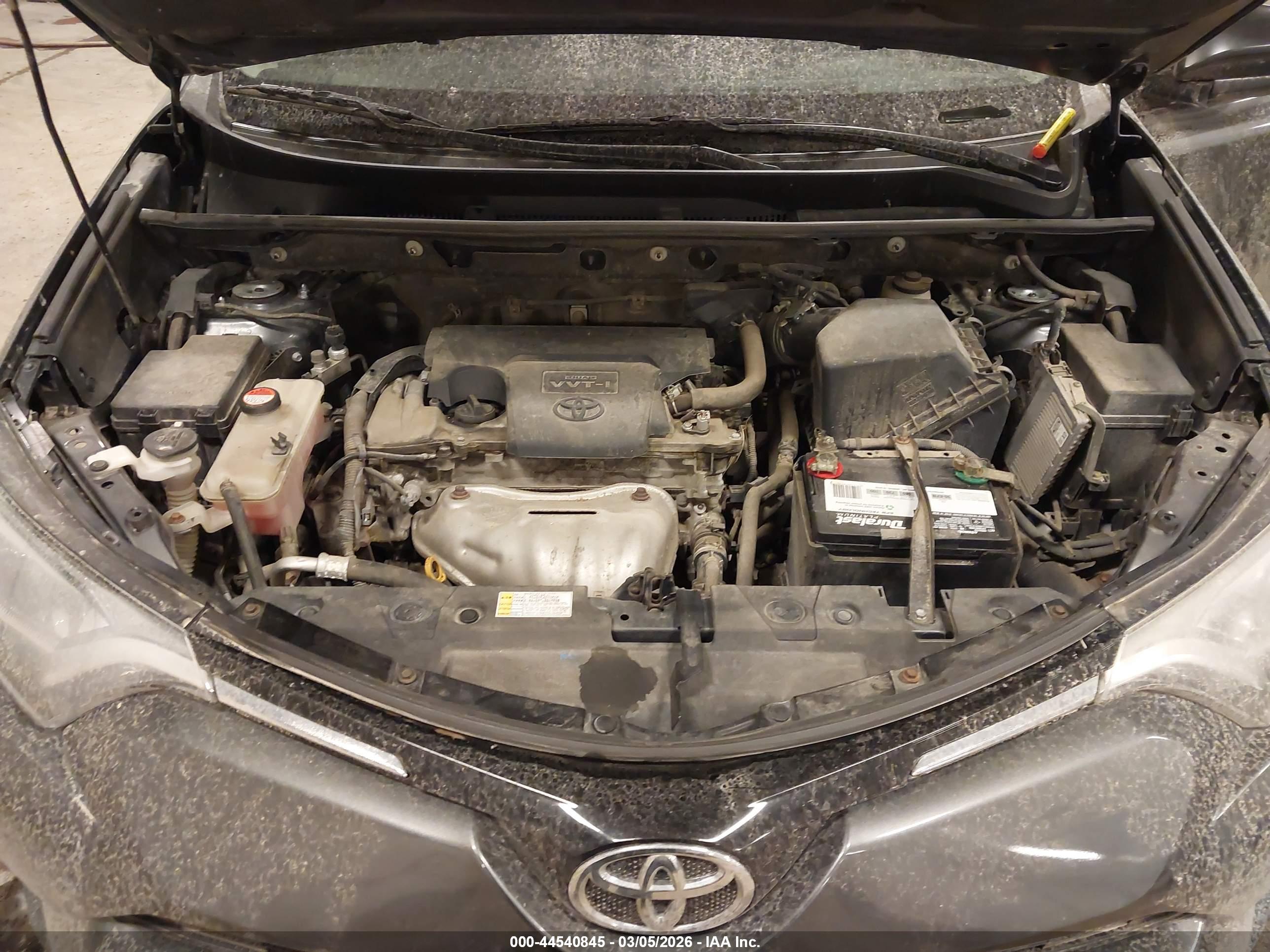 TOYOTA RAV4 image 10