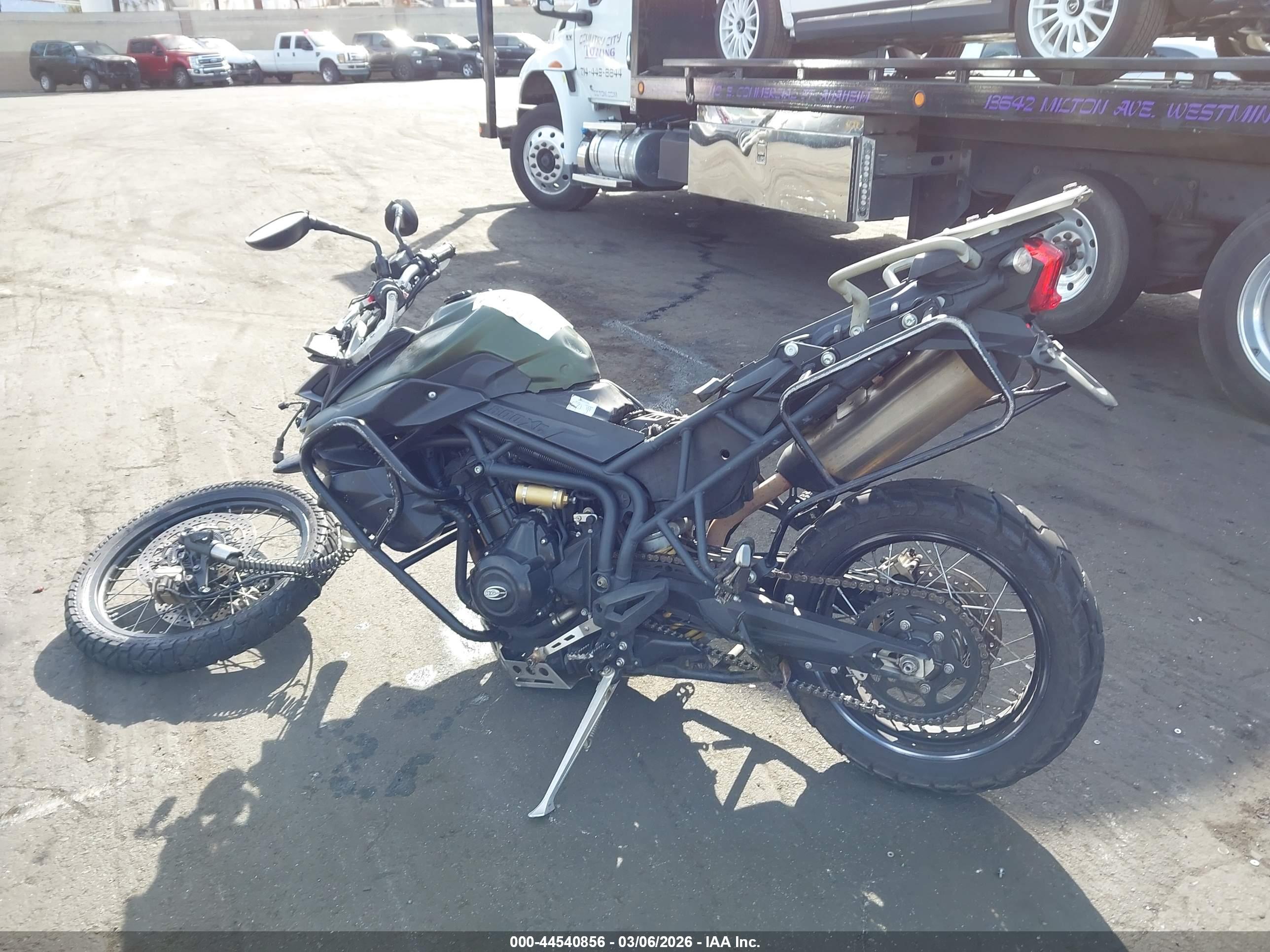 TRIUMPH MOTORCYCLE image 9