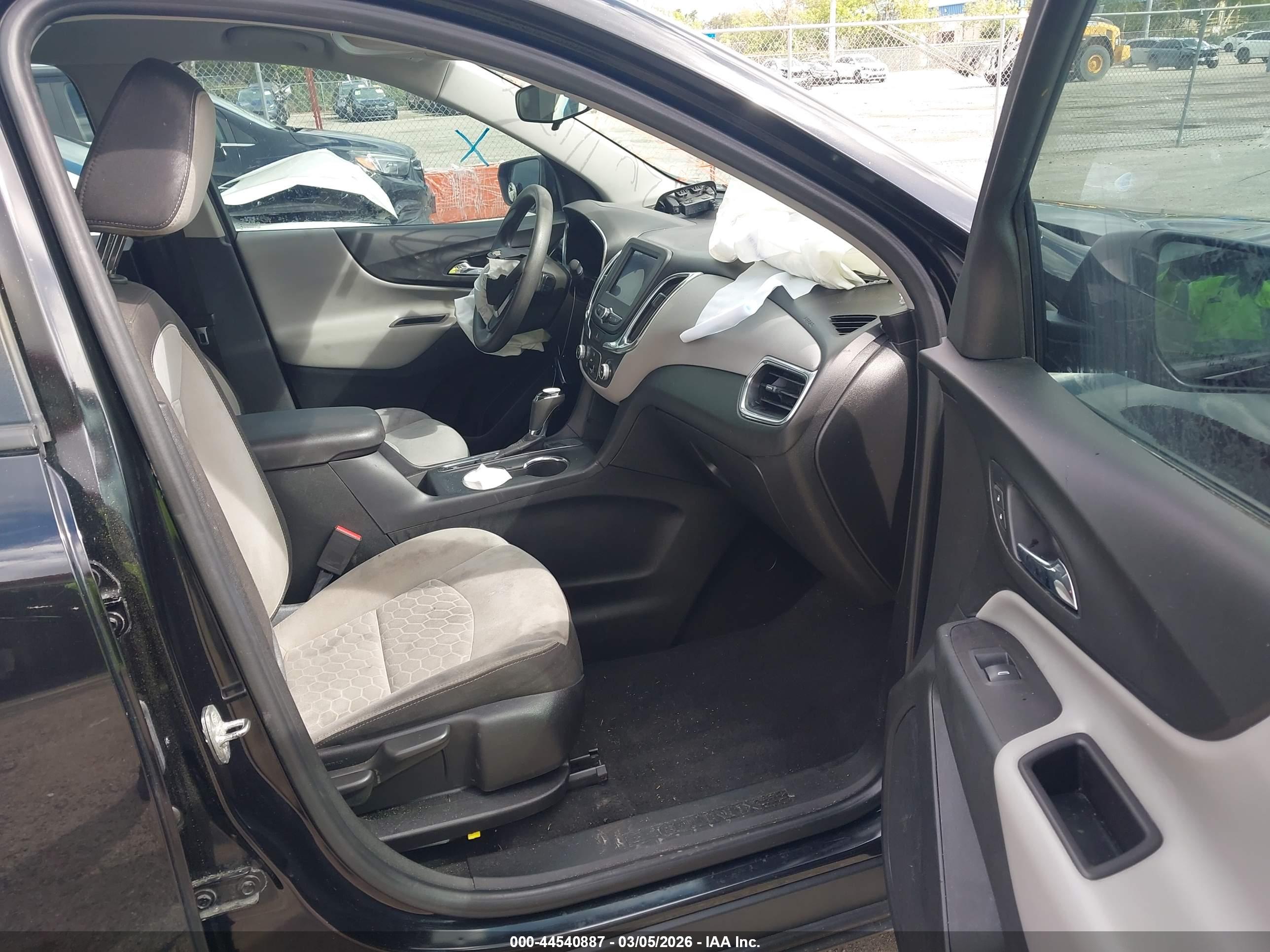 CHEVROLET EQUINOX image 5