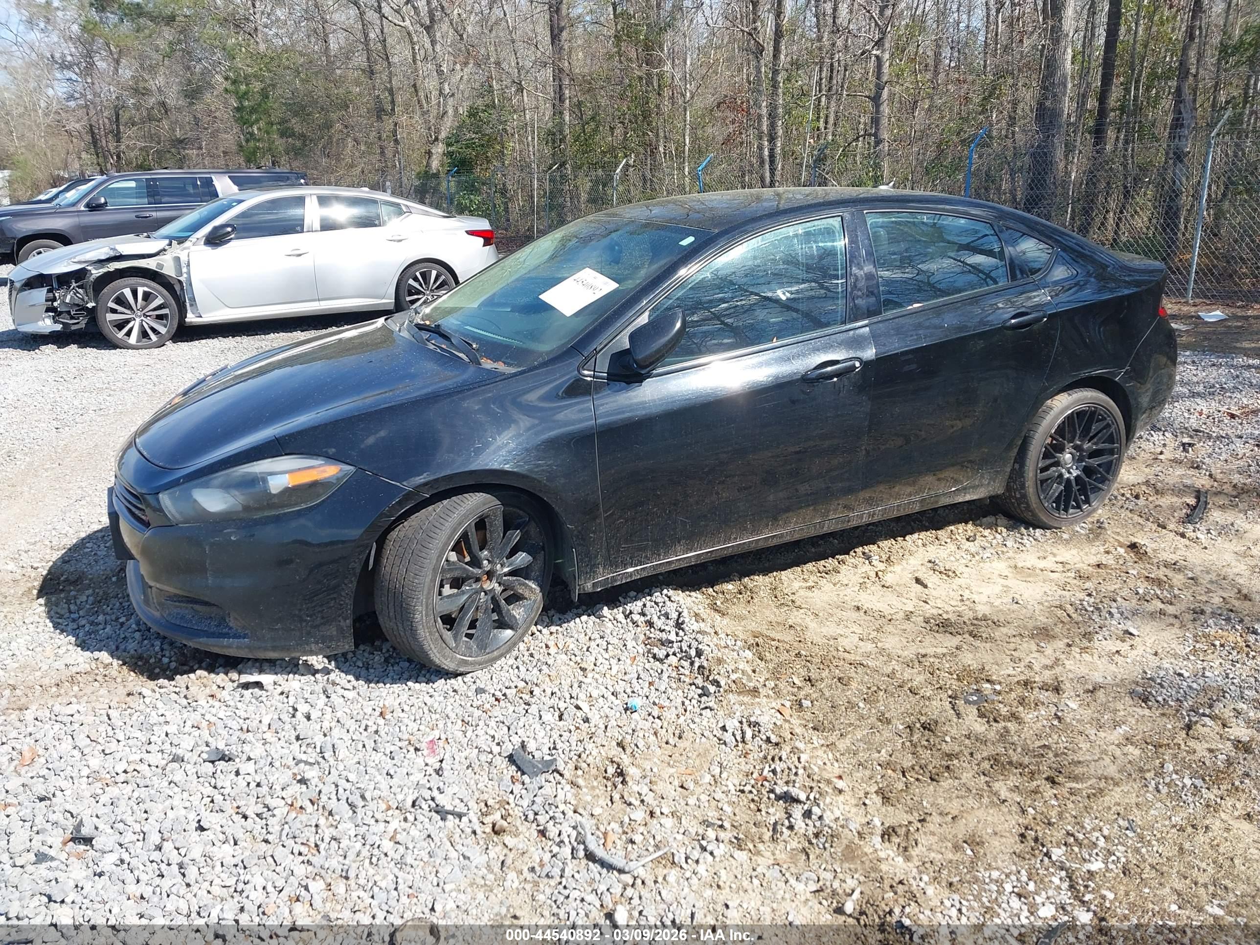 DODGE DART image 2