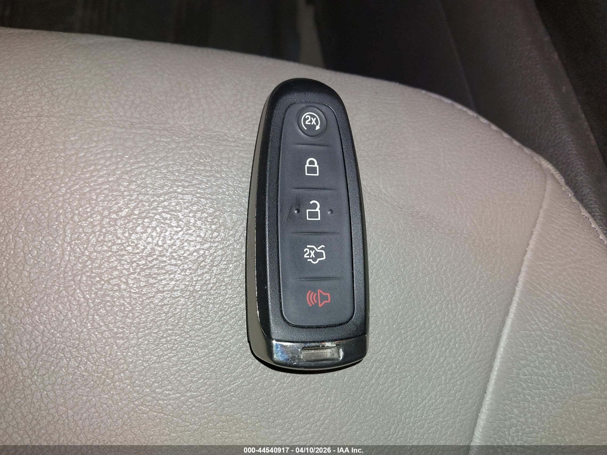 FORD EDGE image 11