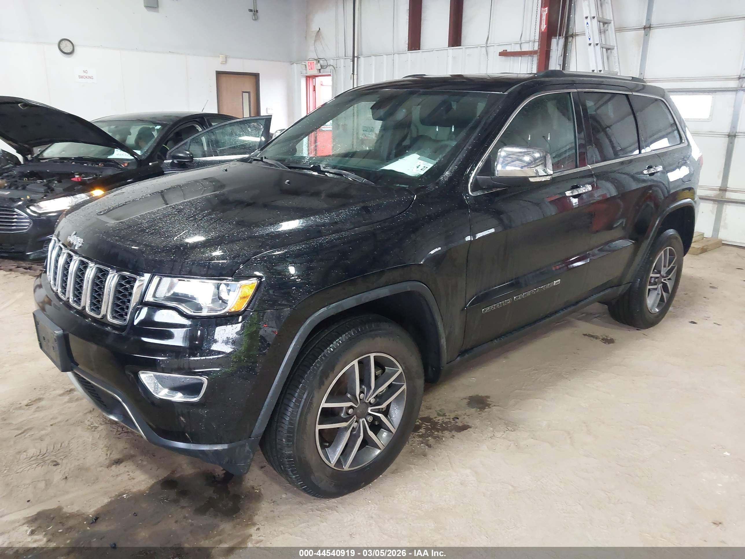 JEEP GRAND image 2