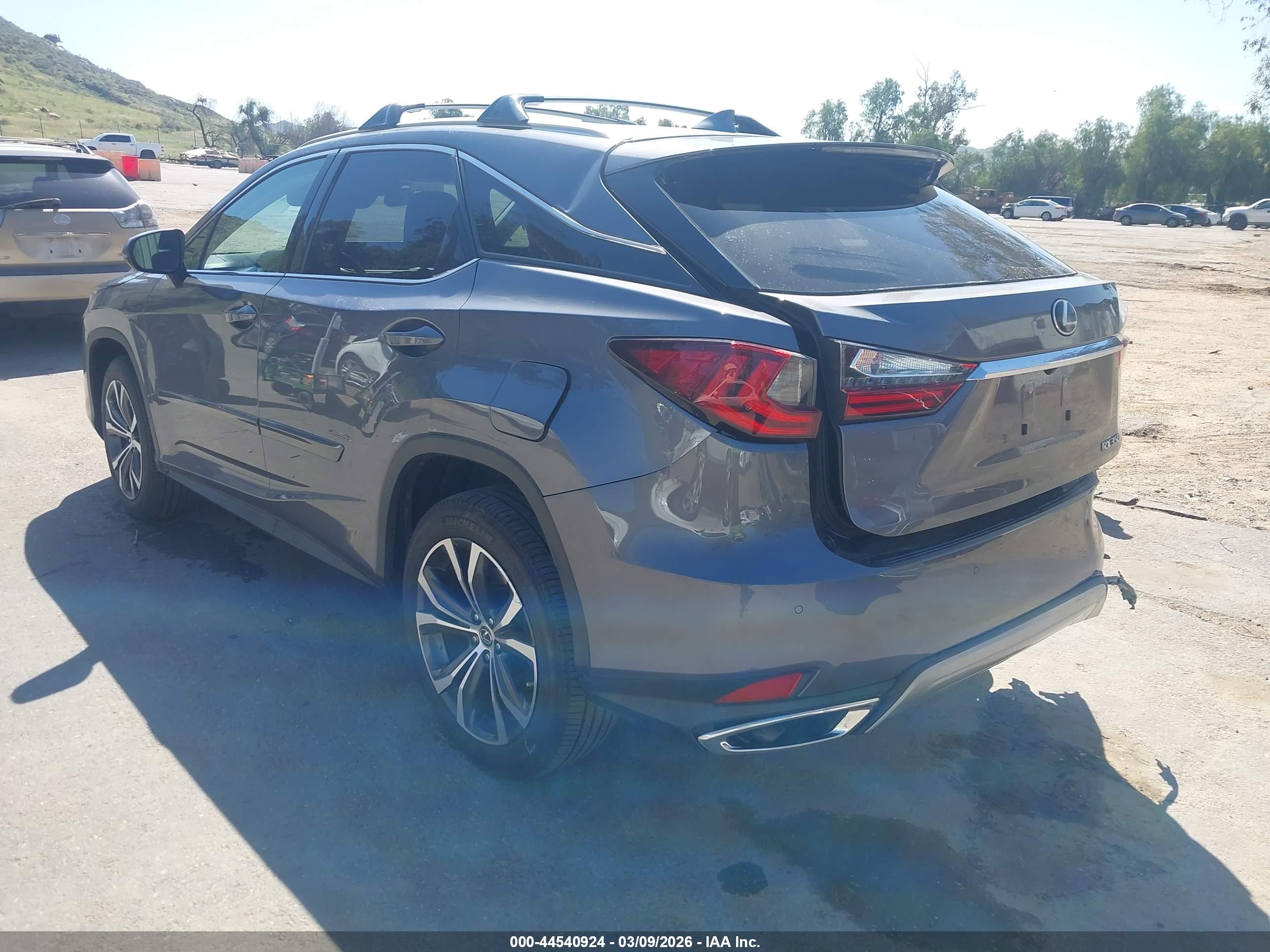 LEXUS RX image 3