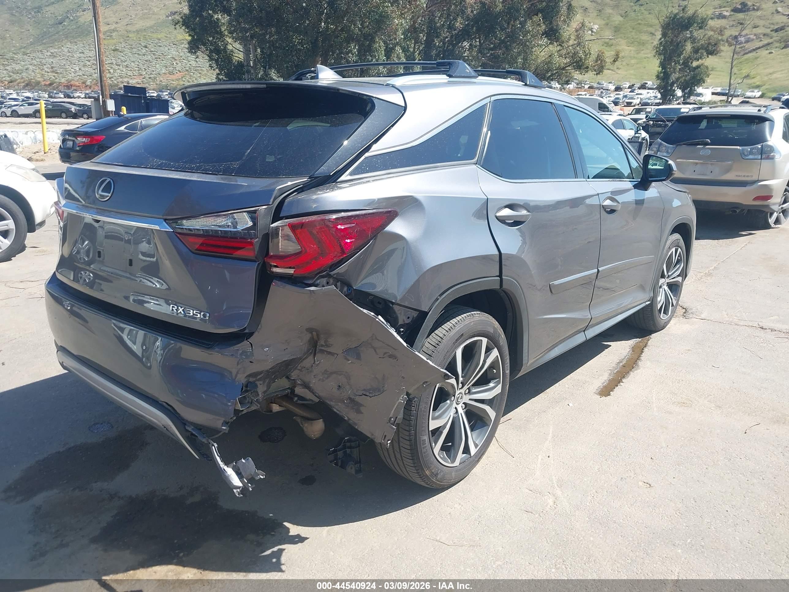 LEXUS RX image 4