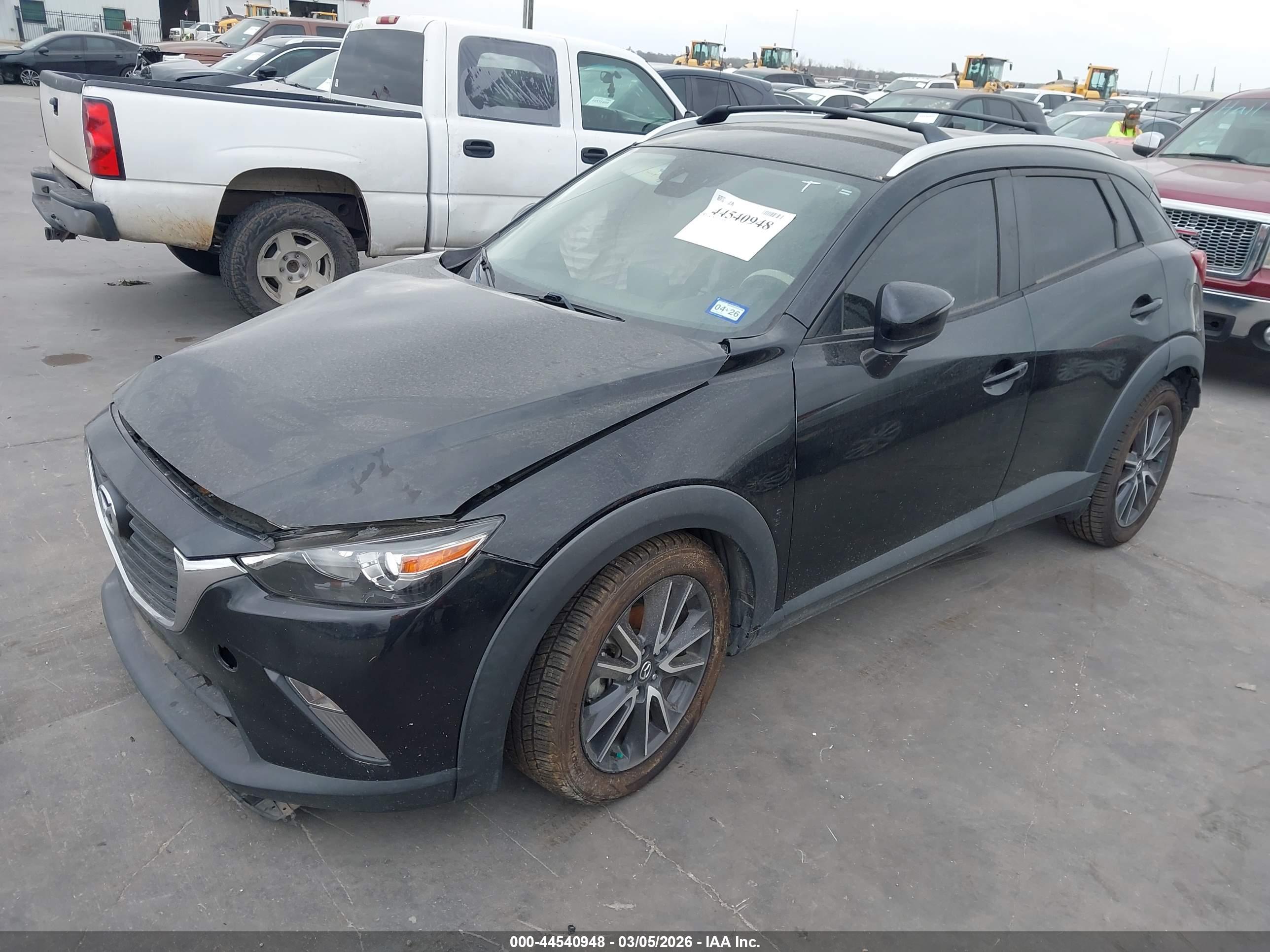 MAZDA CX-3 image 2