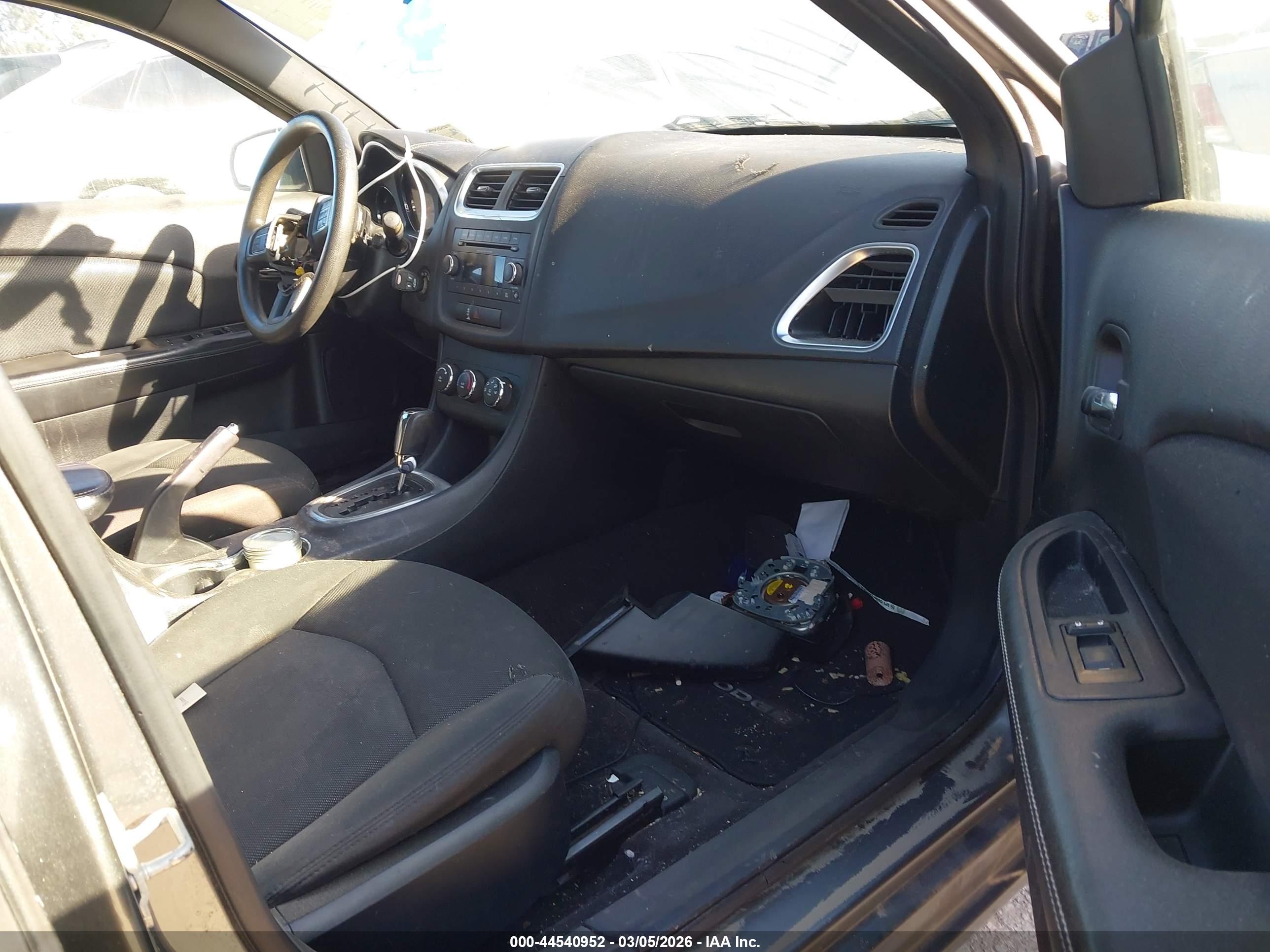 DODGE AVENGER image 5