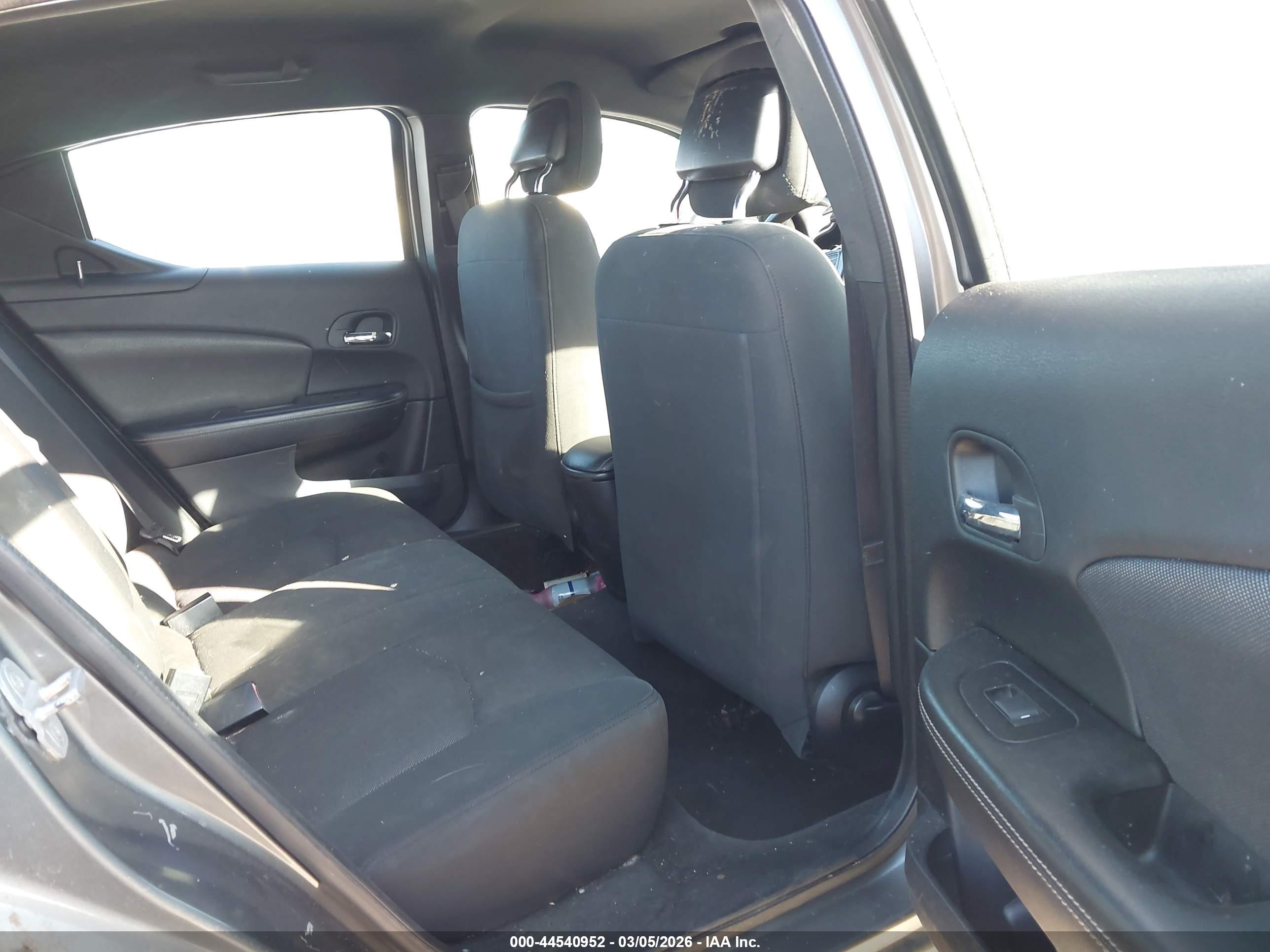 DODGE AVENGER image 8