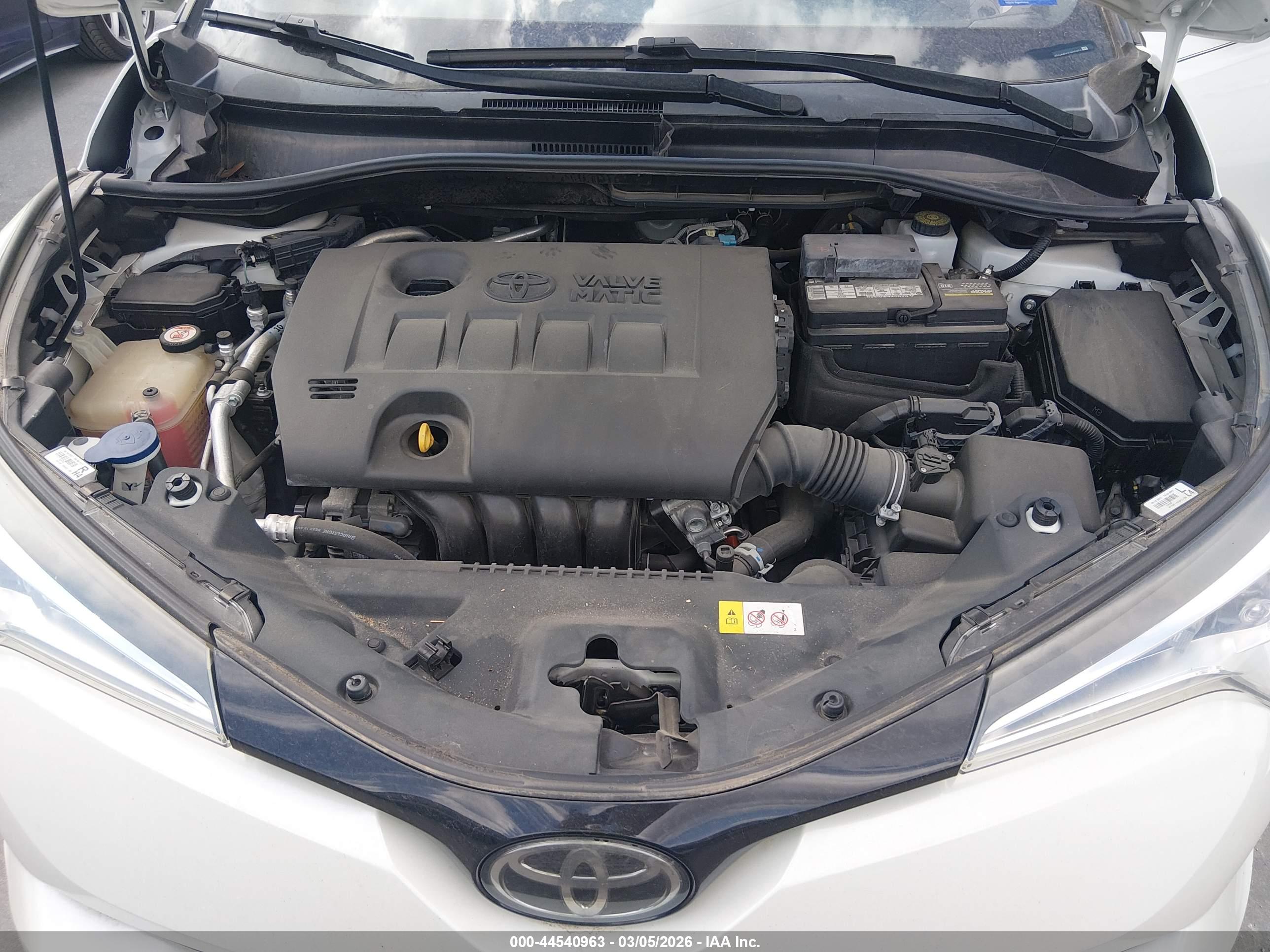 TOYOTA C-HR image 10