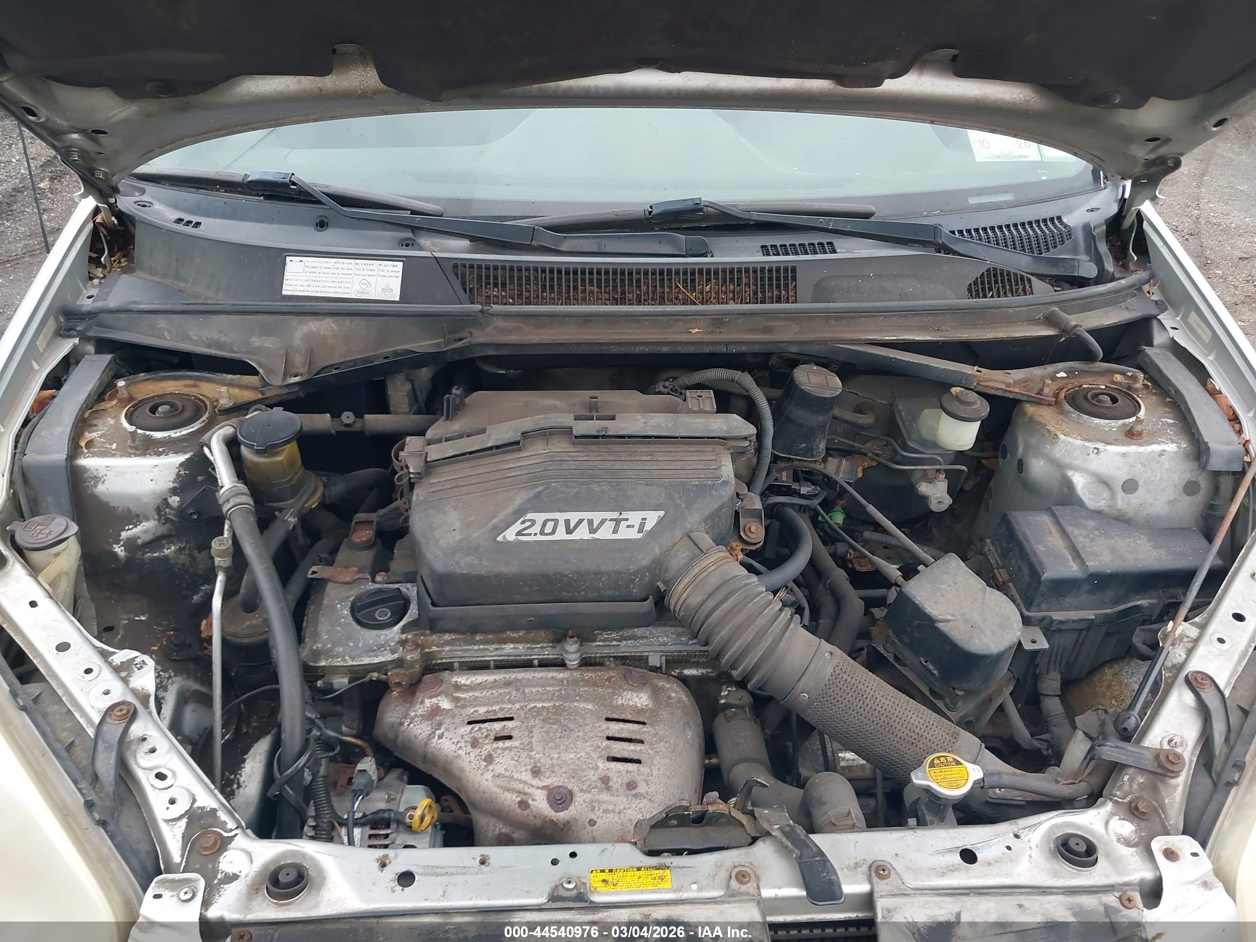TOYOTA RAV4 image 10