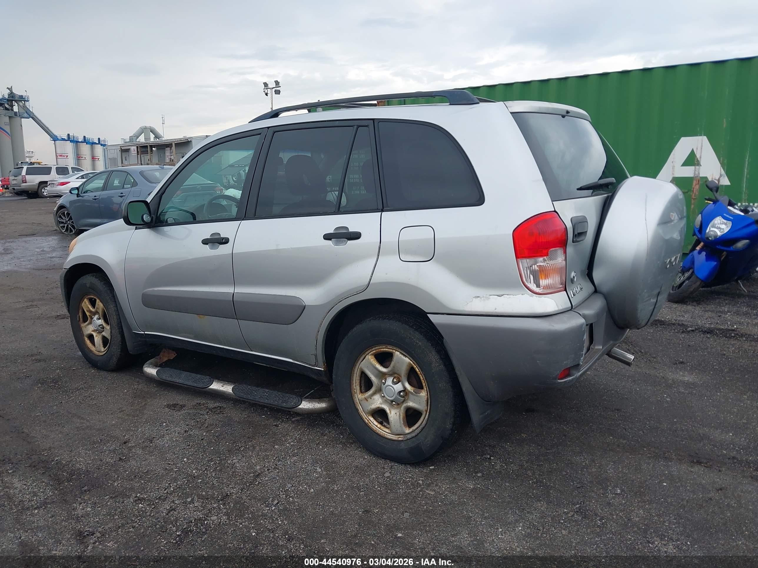 TOYOTA RAV4 image 3