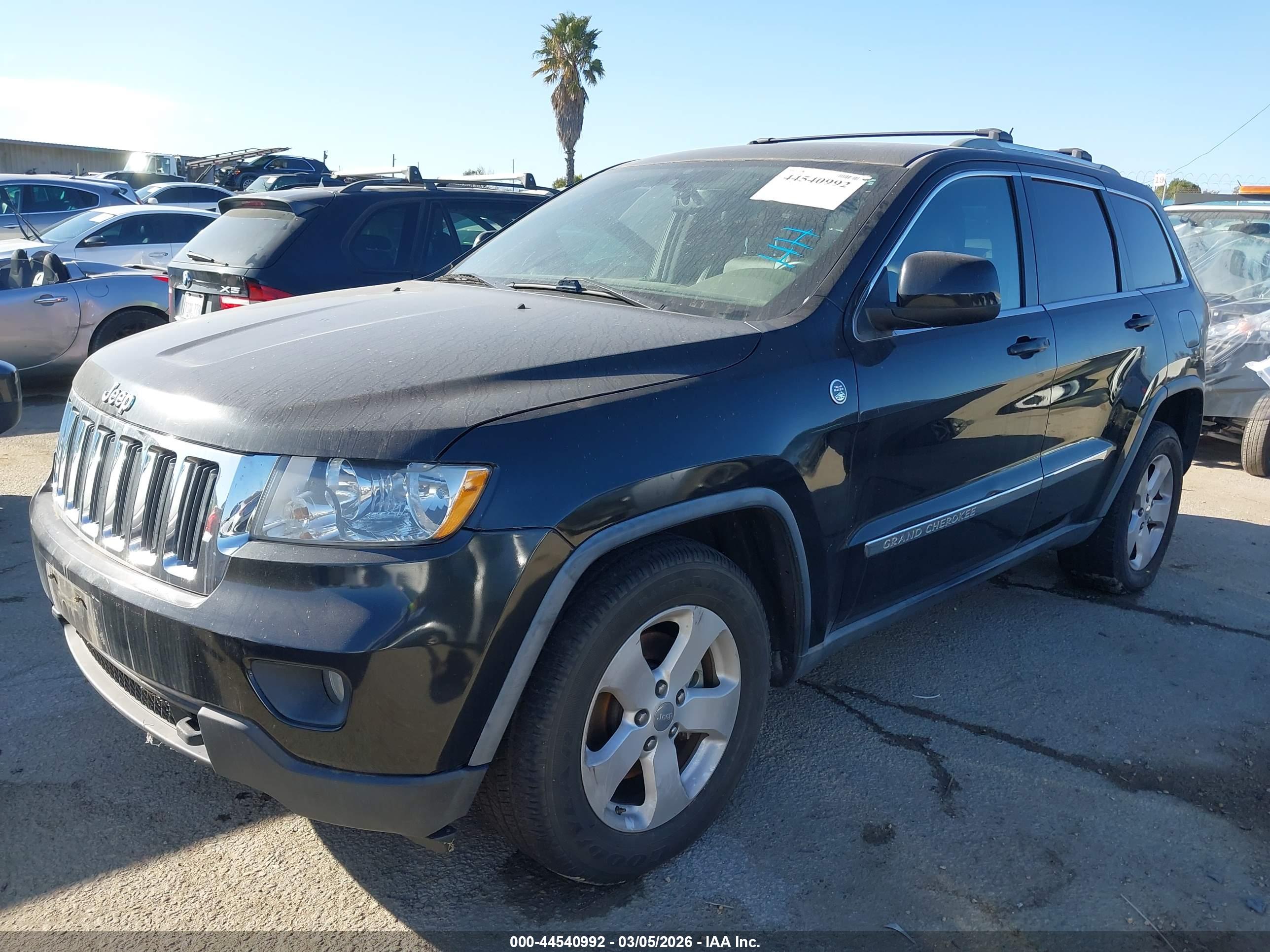 JEEP GRAND image 2