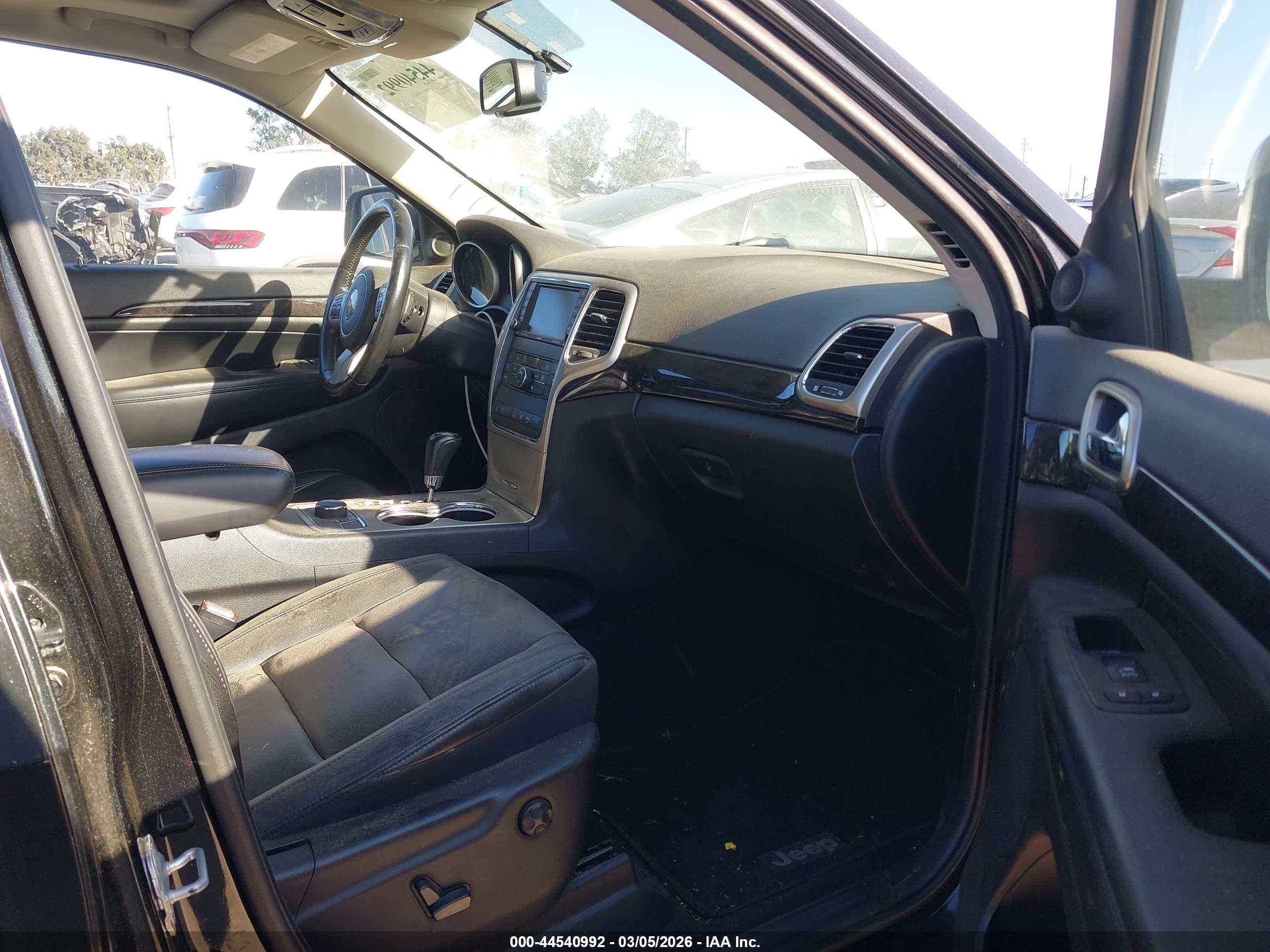 JEEP GRAND image 5