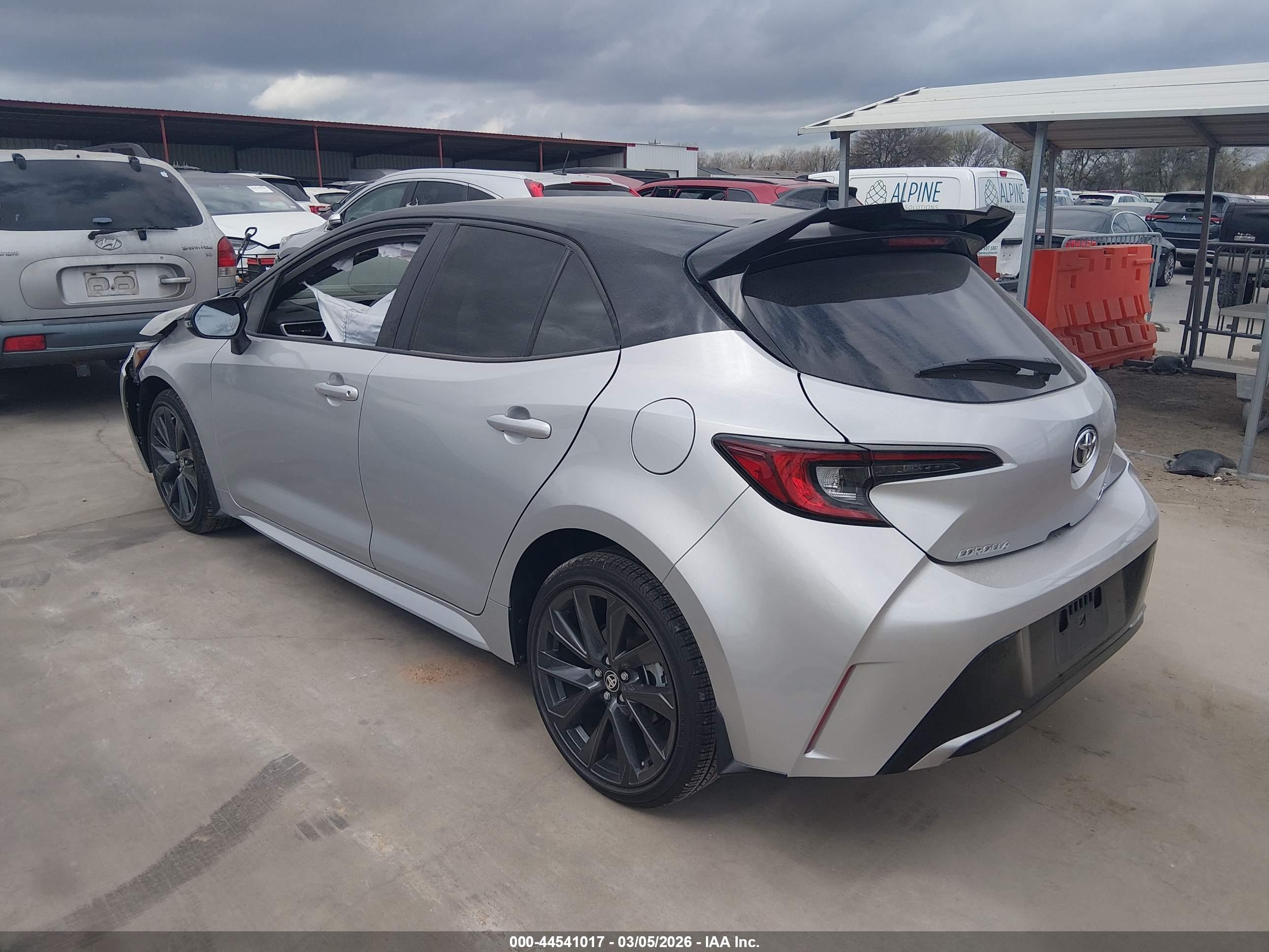TOYOTA COROLLA image 3