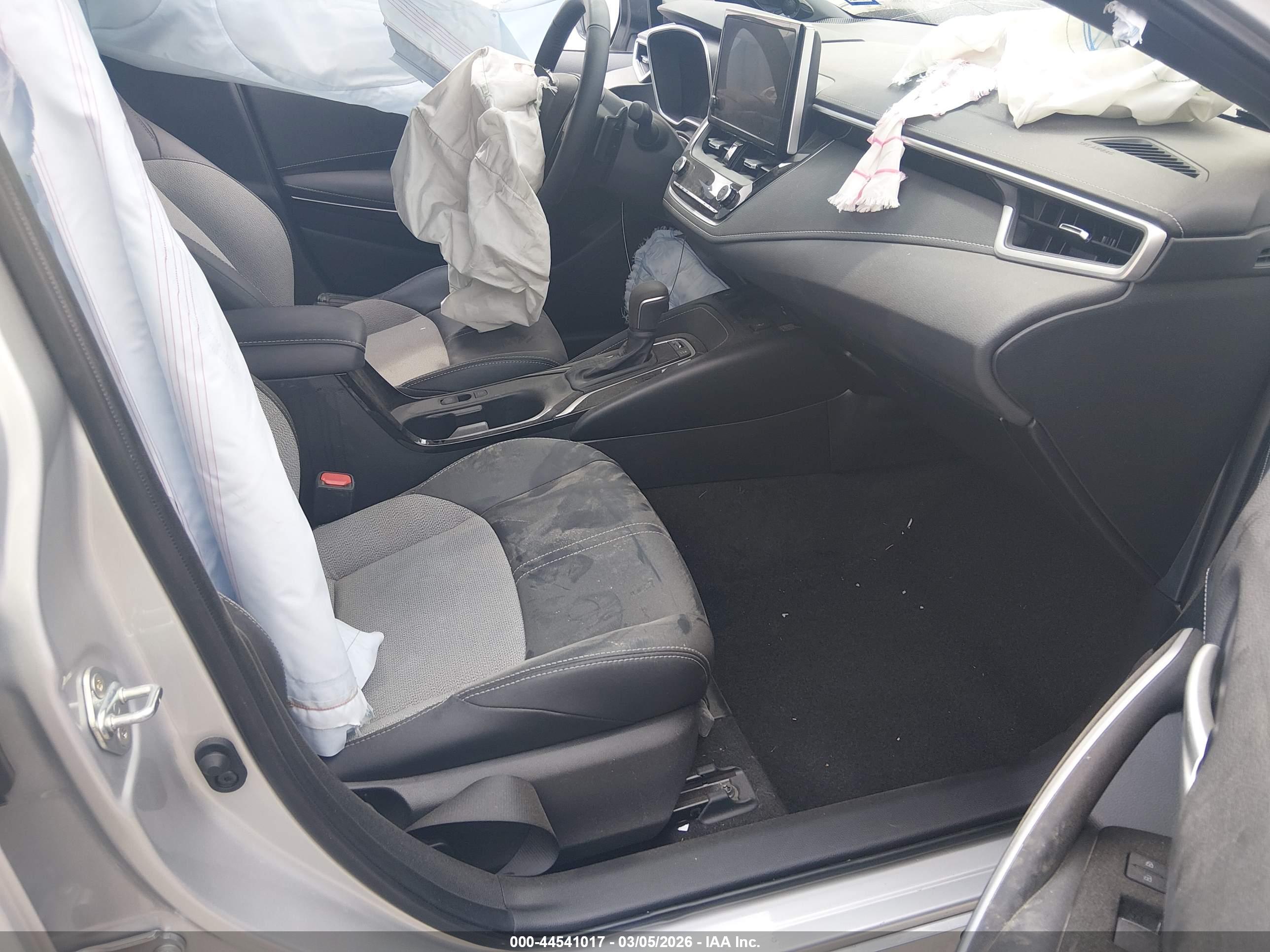 TOYOTA COROLLA image 5