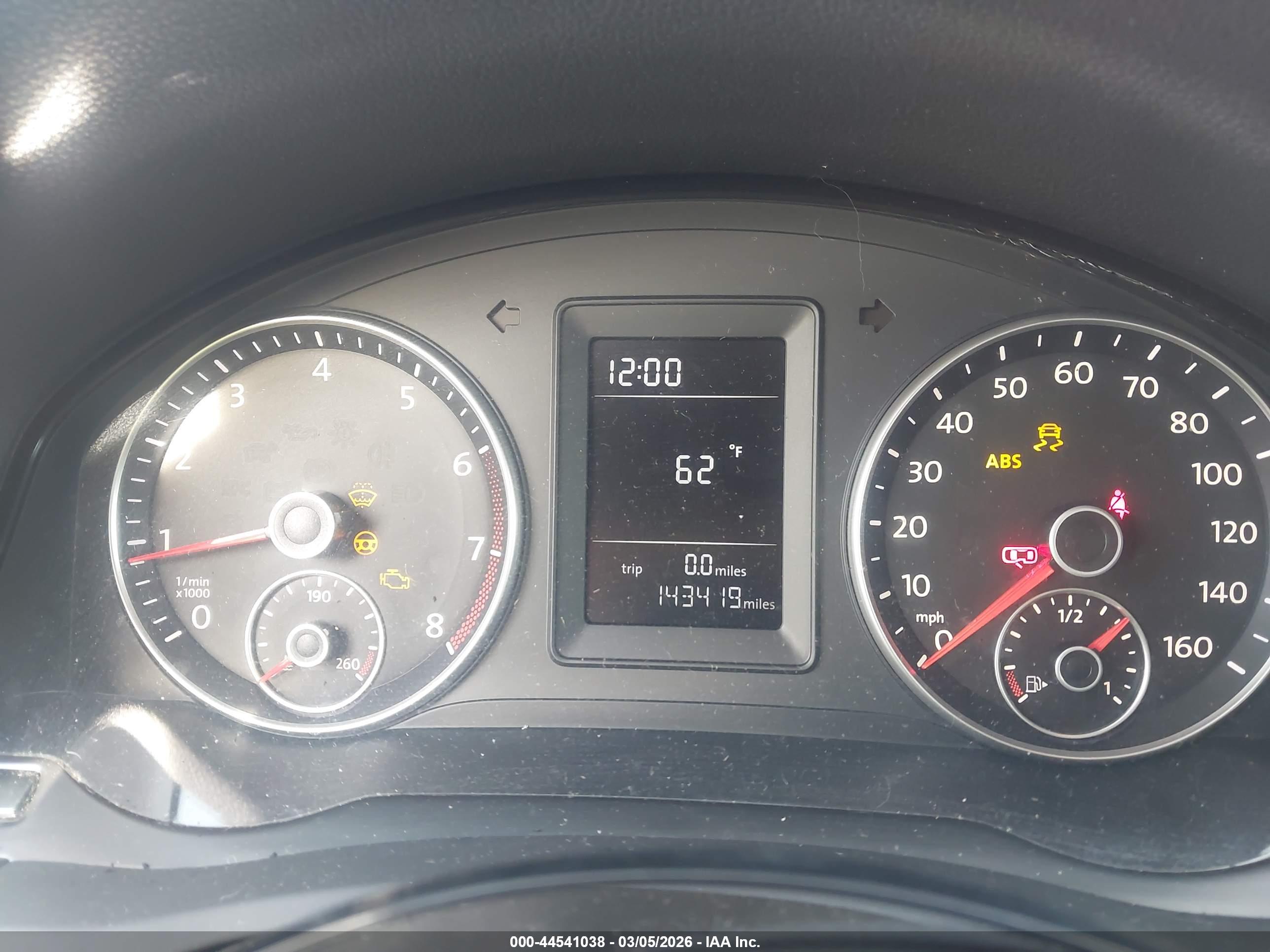 VOLKSWAGEN JETTA image 7