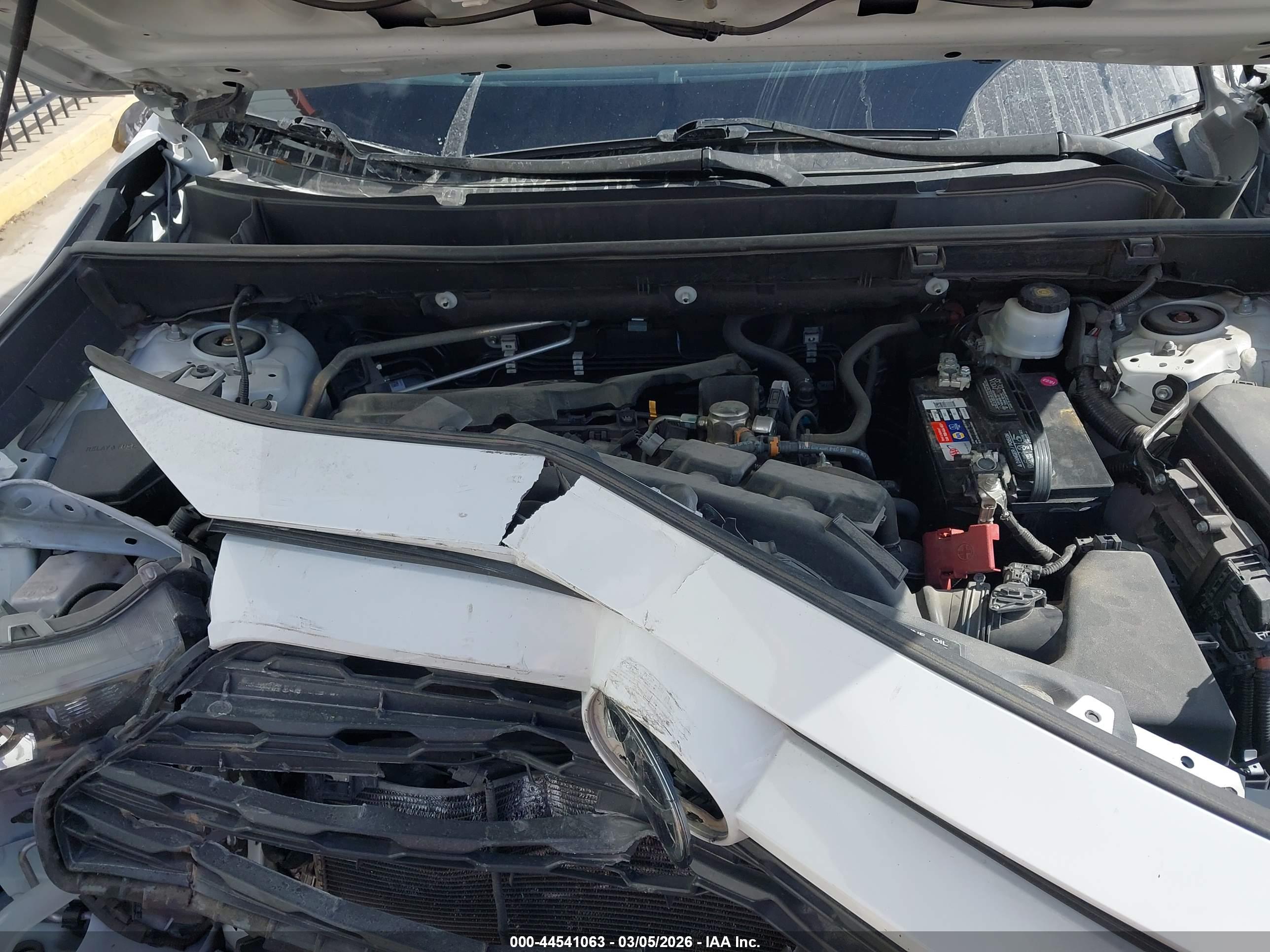 TOYOTA RAV4 image 10
