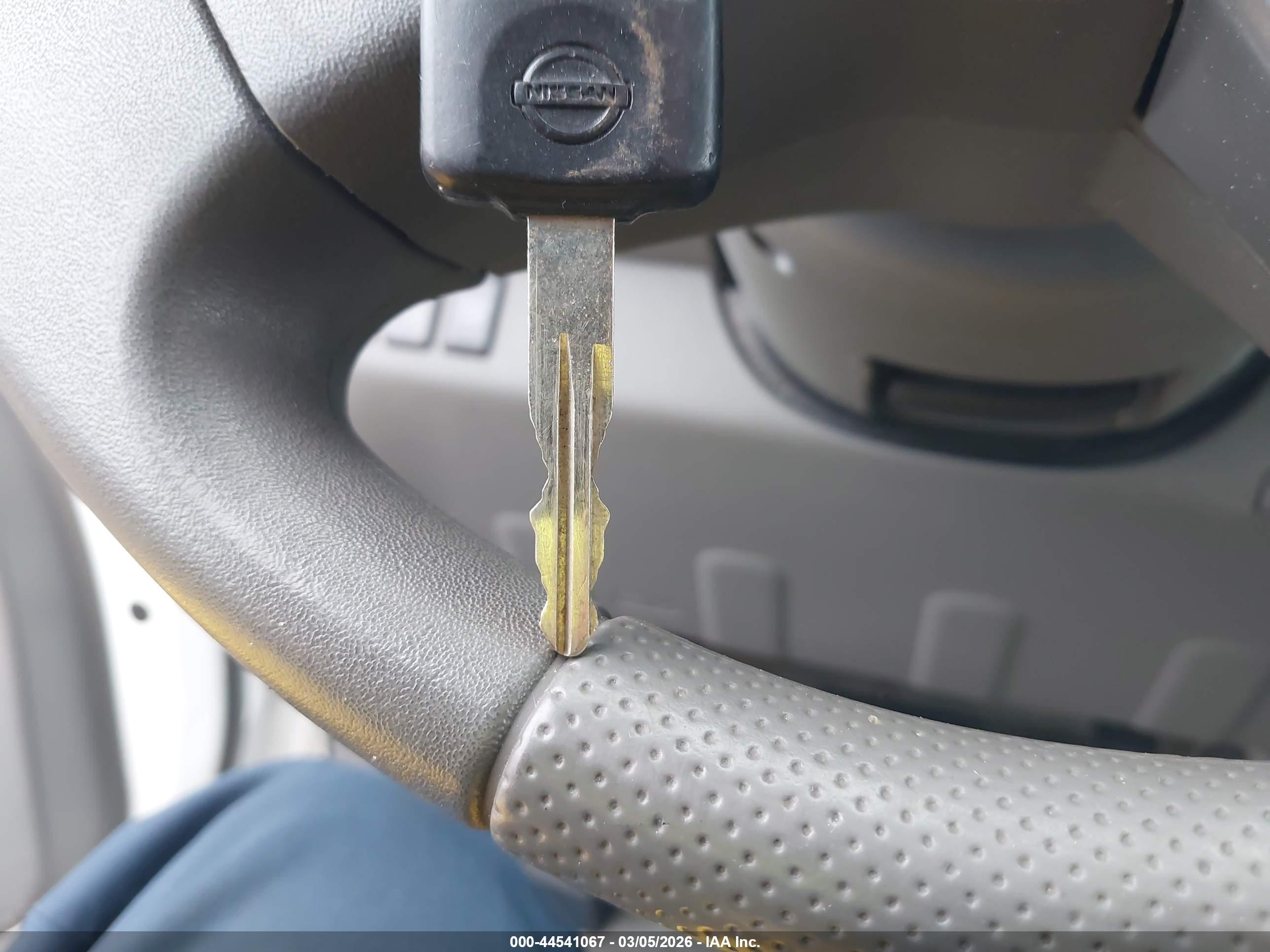 NISSAN FRONTIER image 11