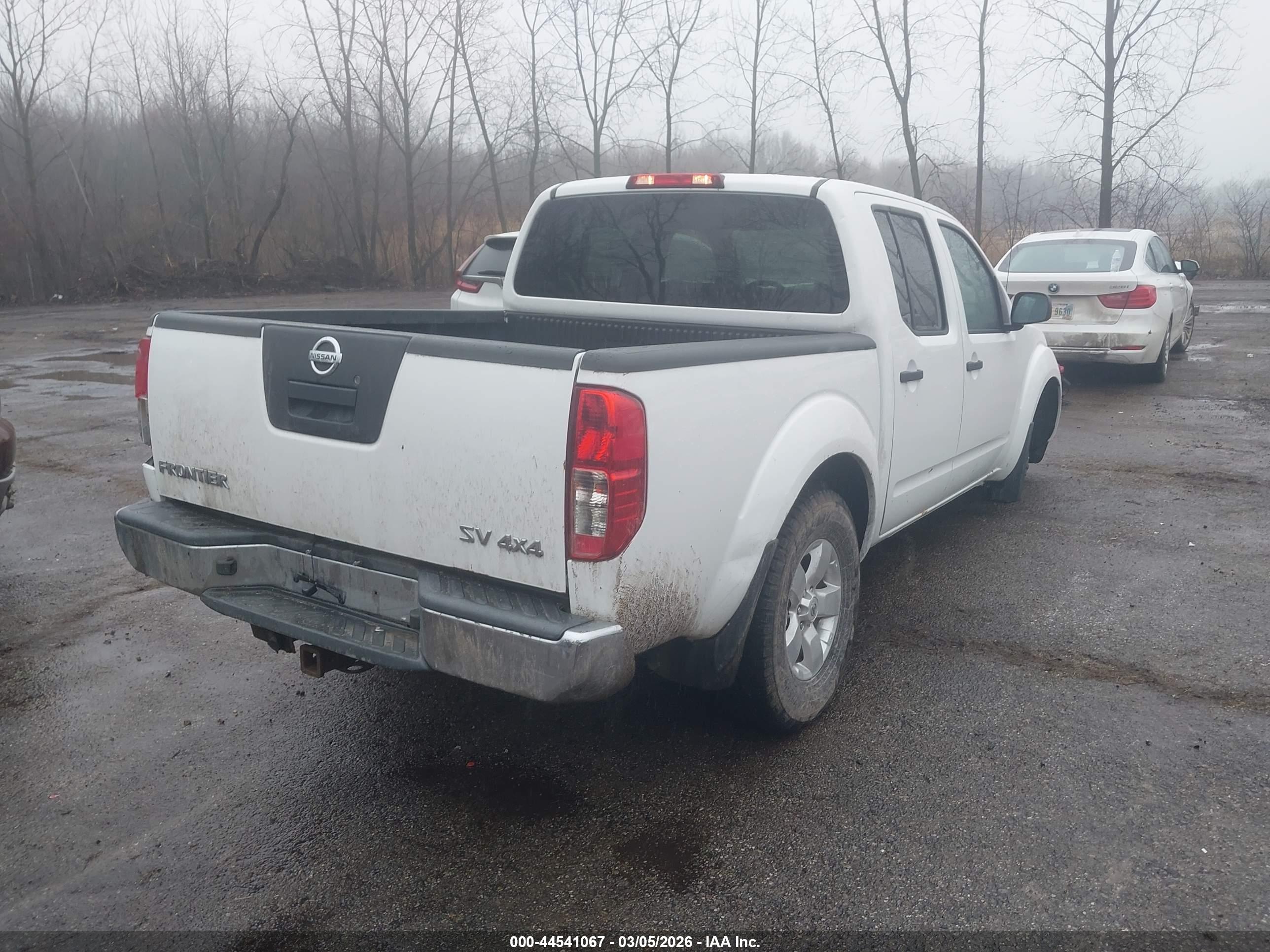 NISSAN FRONTIER image 4
