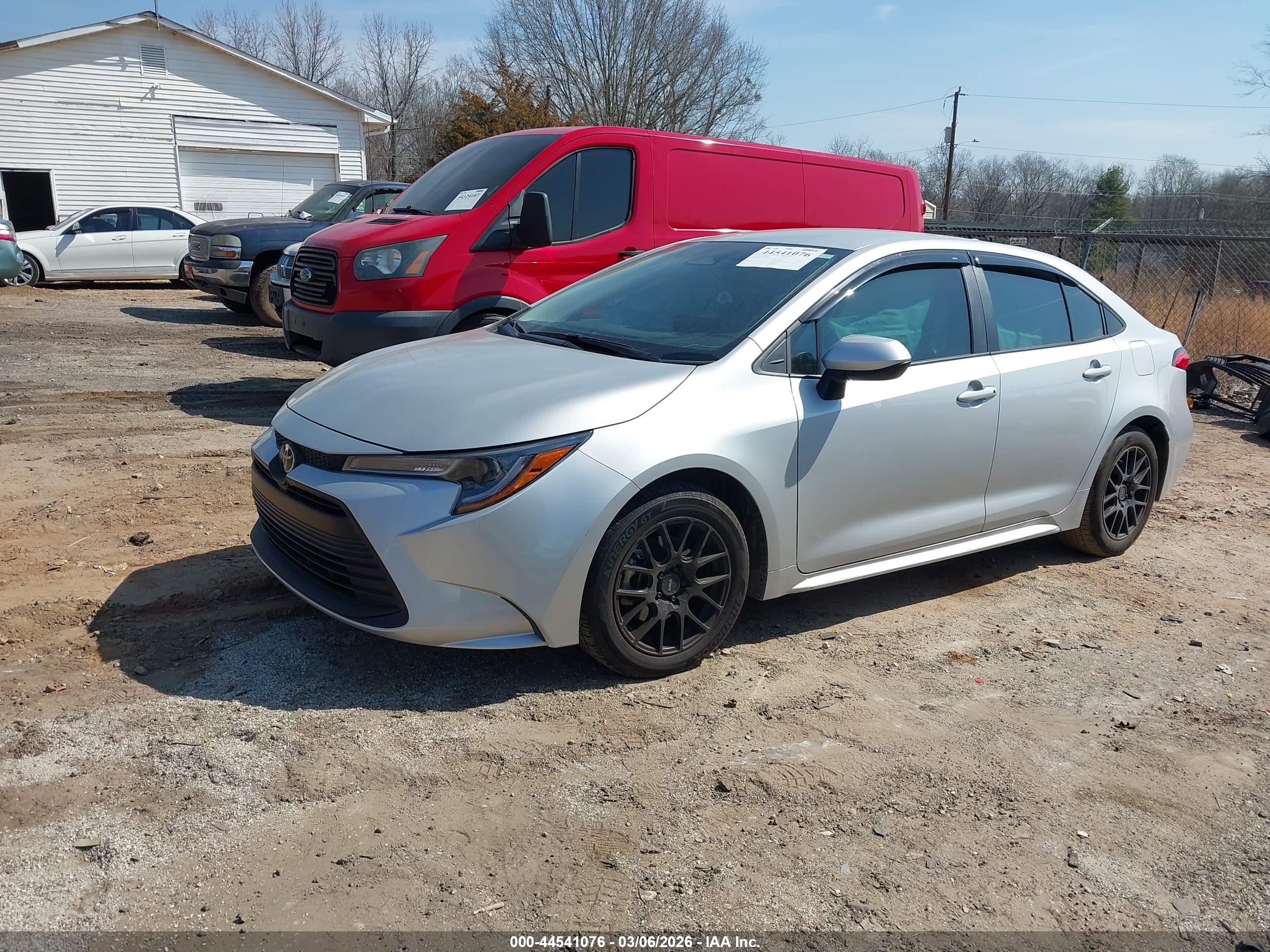 TOYOTA COROLLA image 2