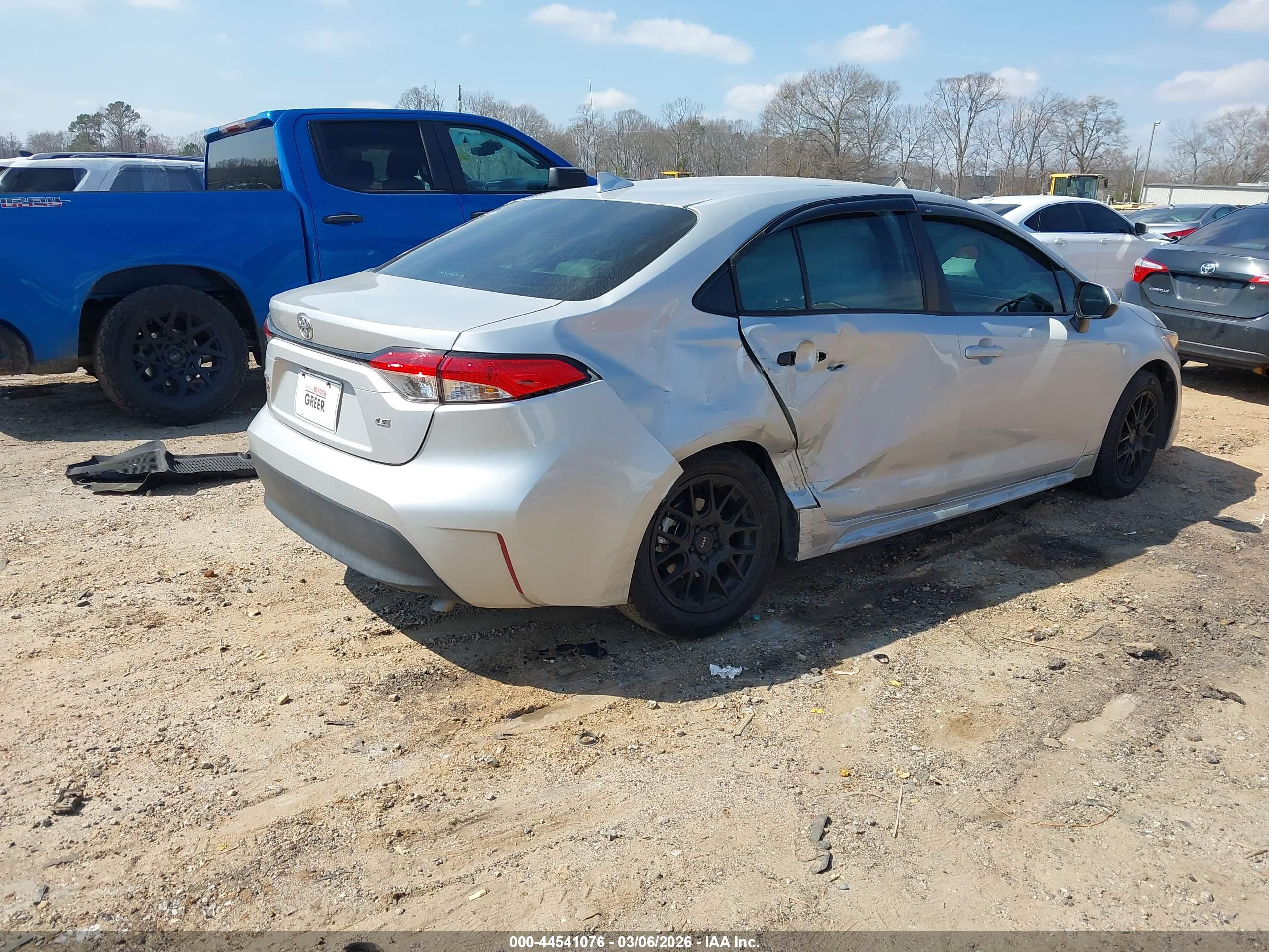 TOYOTA COROLLA image 4