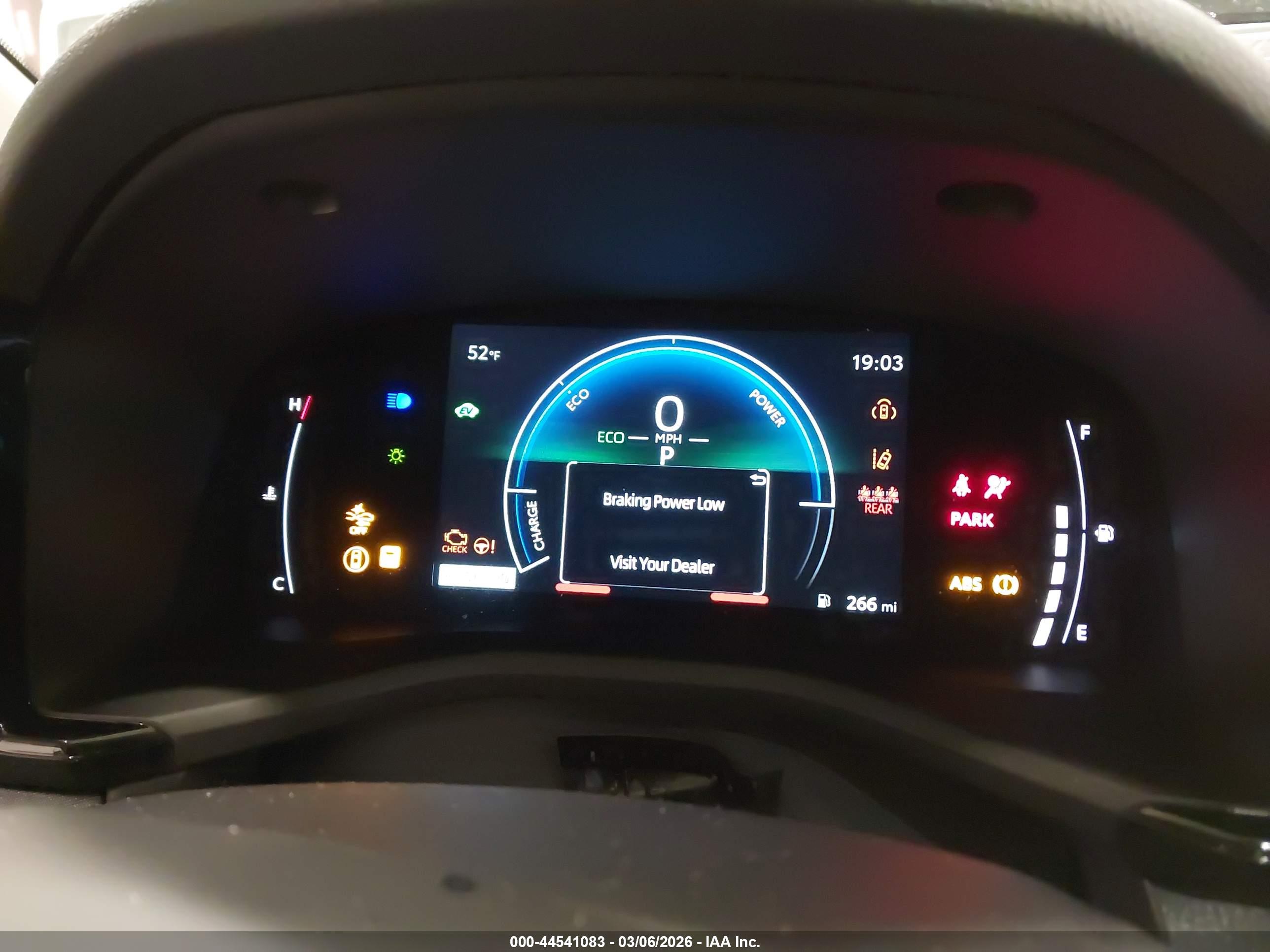 TOYOTA CAMRY image 7