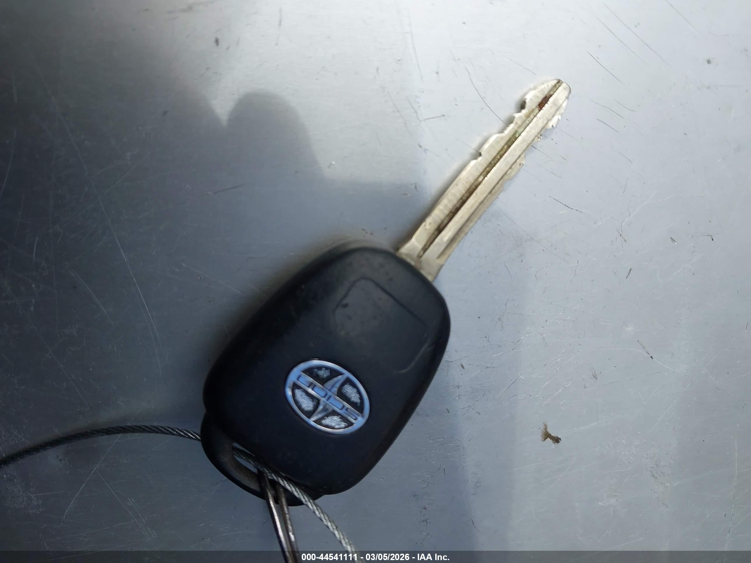 SCION XB image 11
