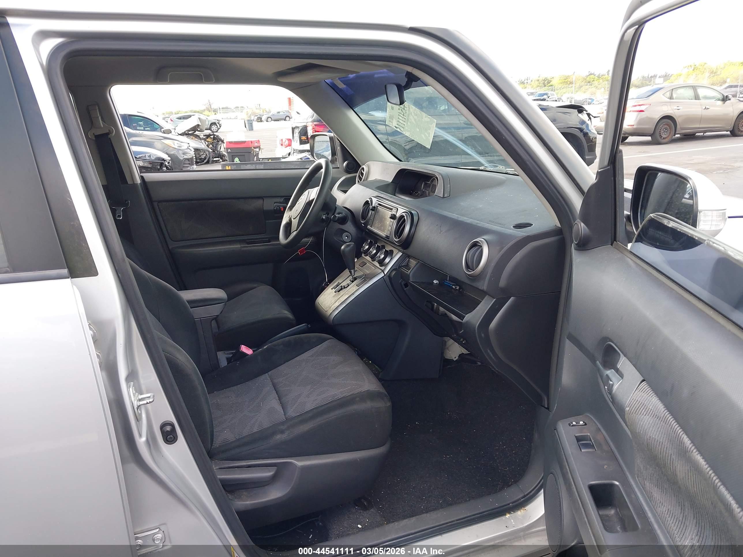 SCION XB image 5