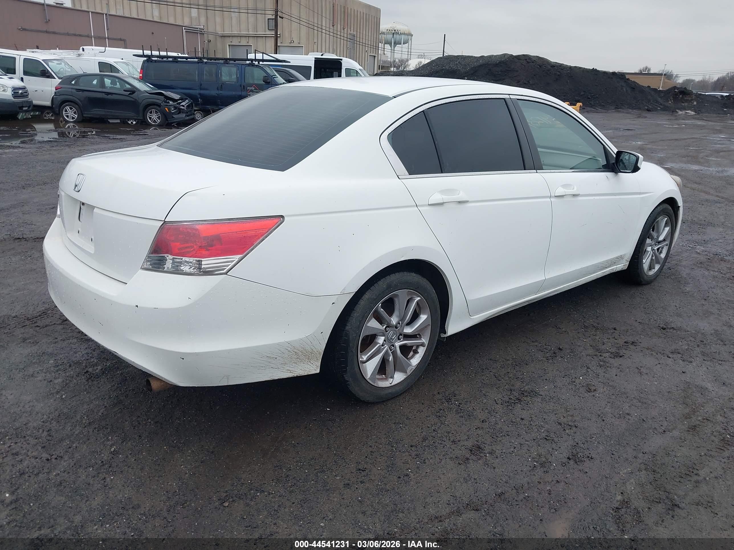HONDA ACCORD image 4