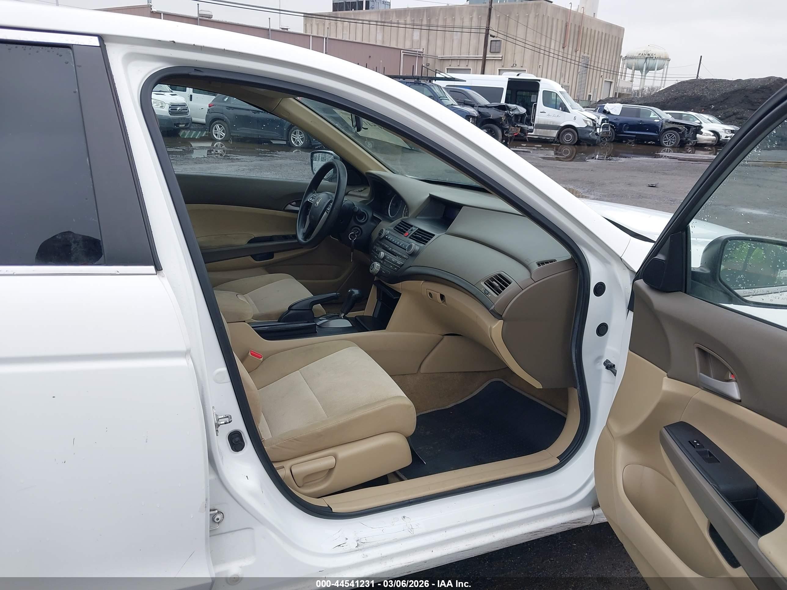 HONDA ACCORD image 5