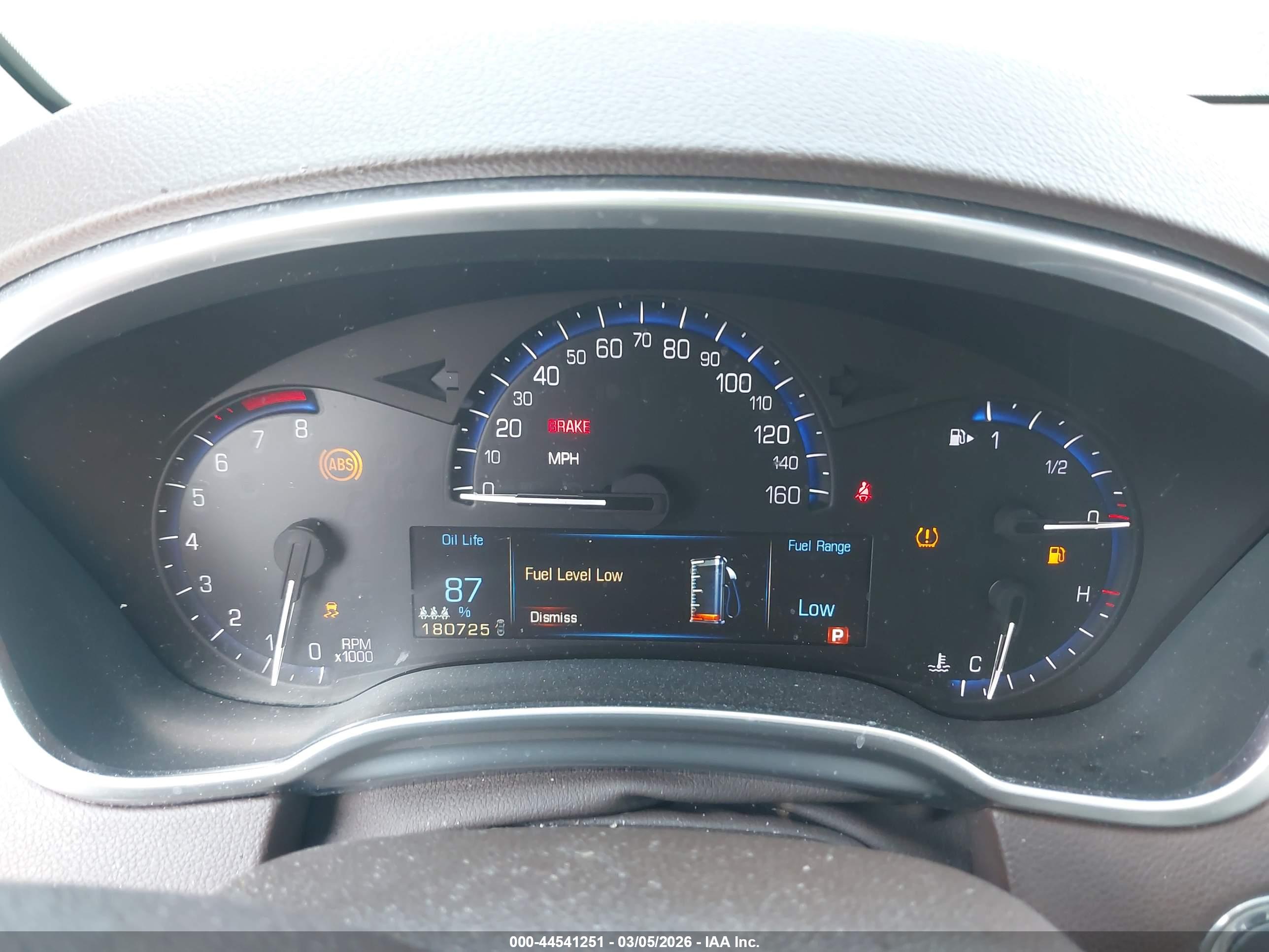 CADILLAC SRX image 7