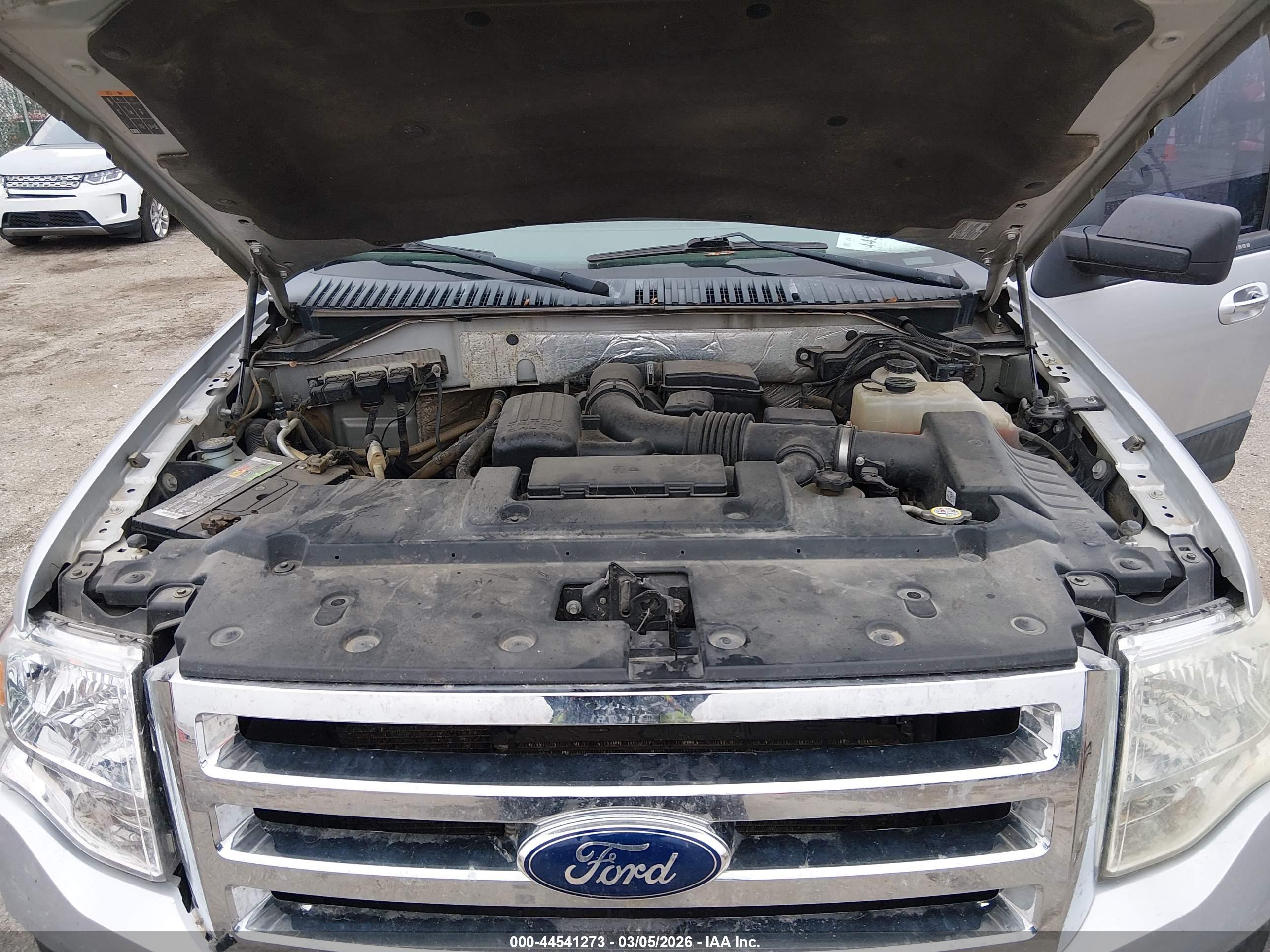 FORD EXPEDITION image 10