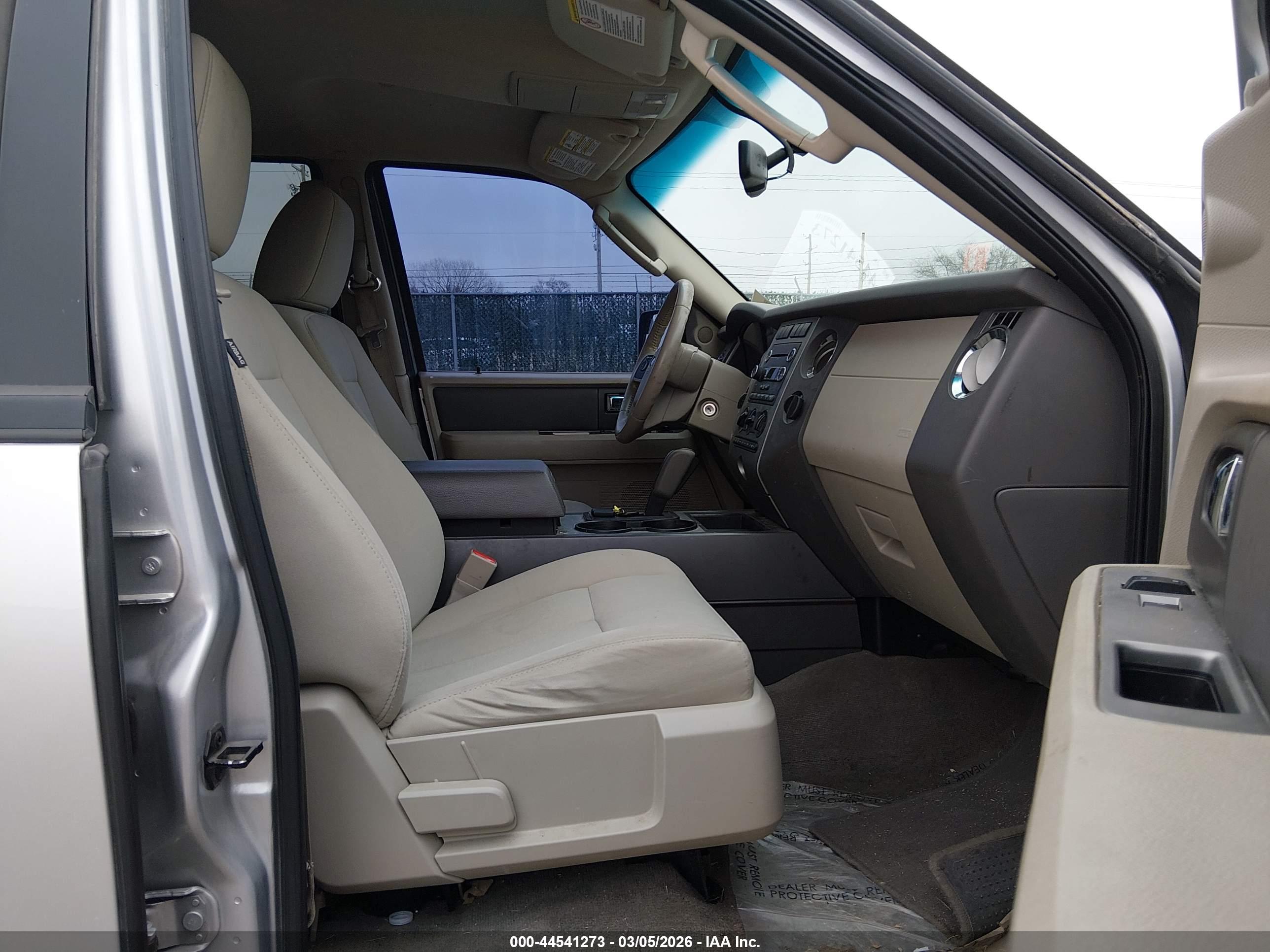 FORD EXPEDITION image 5