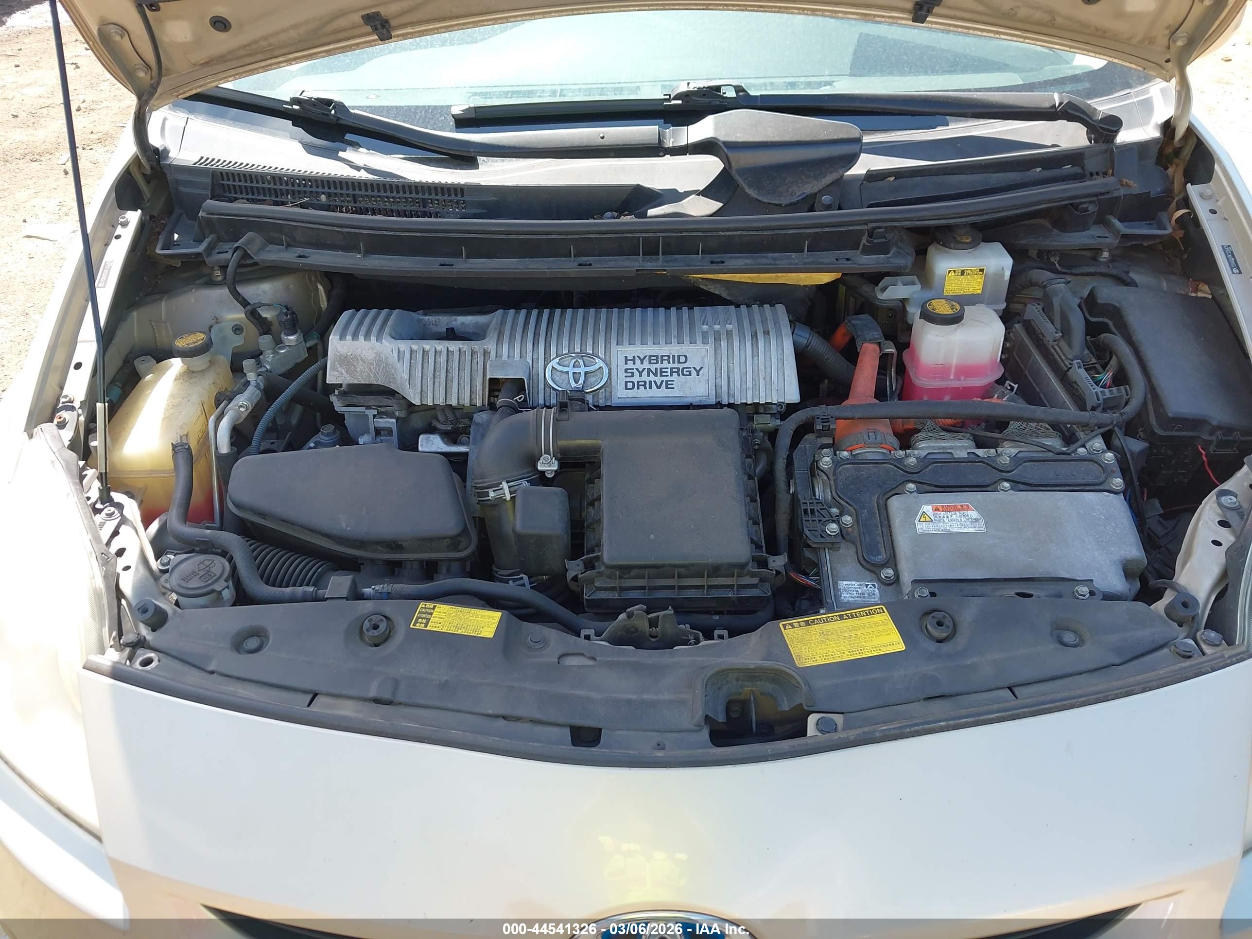 TOYOTA PRIUS image 10