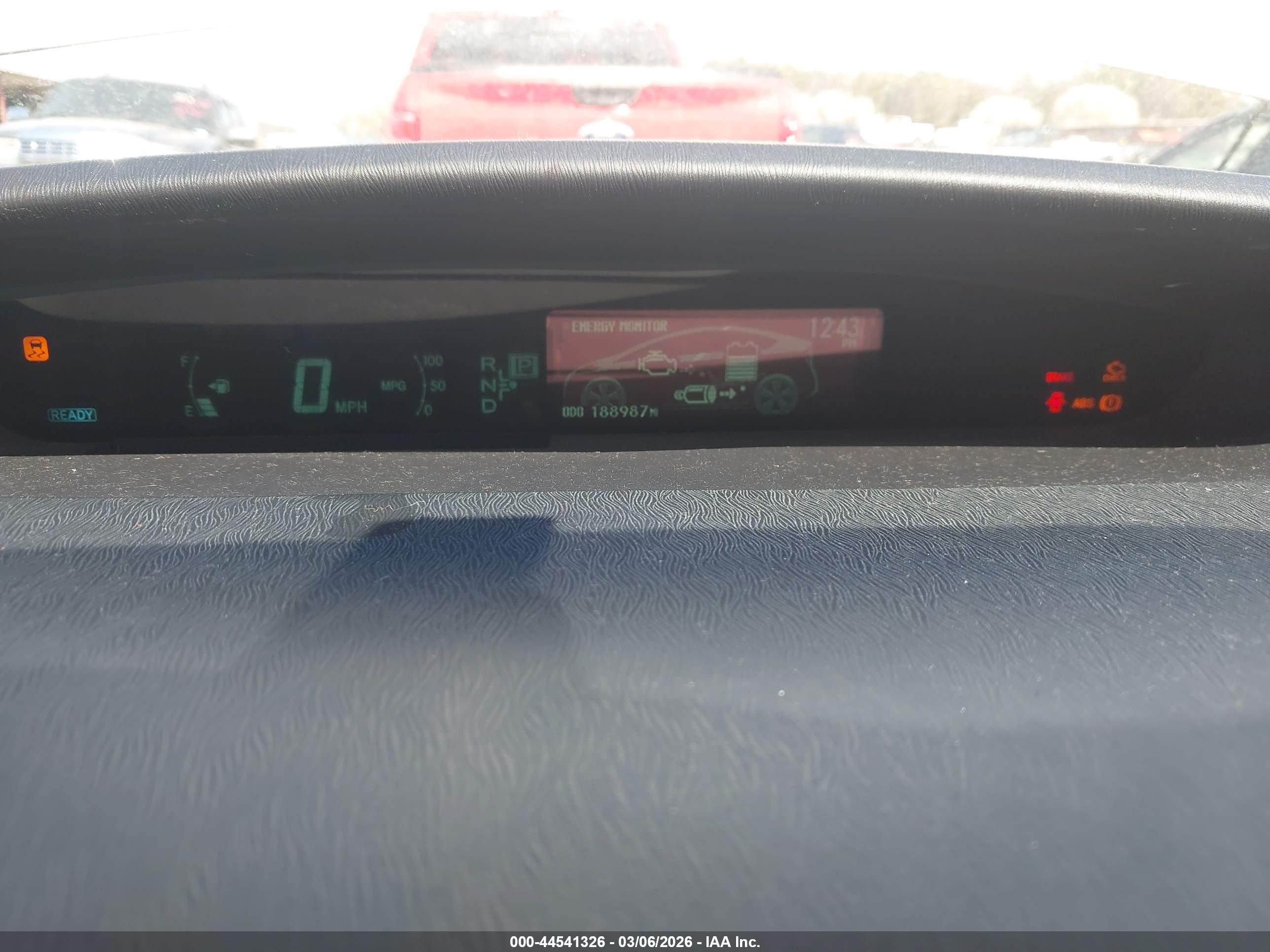 TOYOTA PRIUS image 7