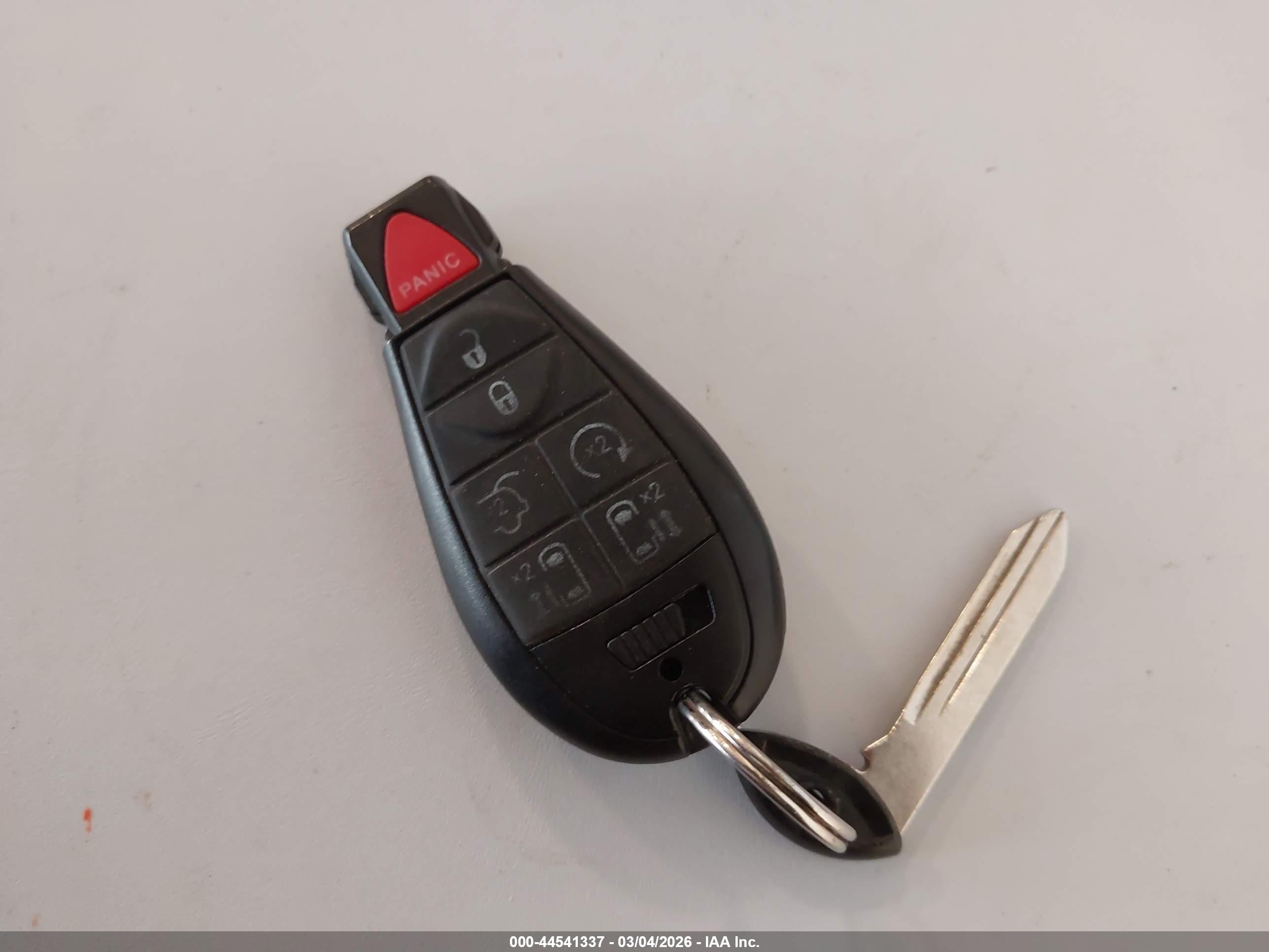 CHRYSLER TOWN image 11