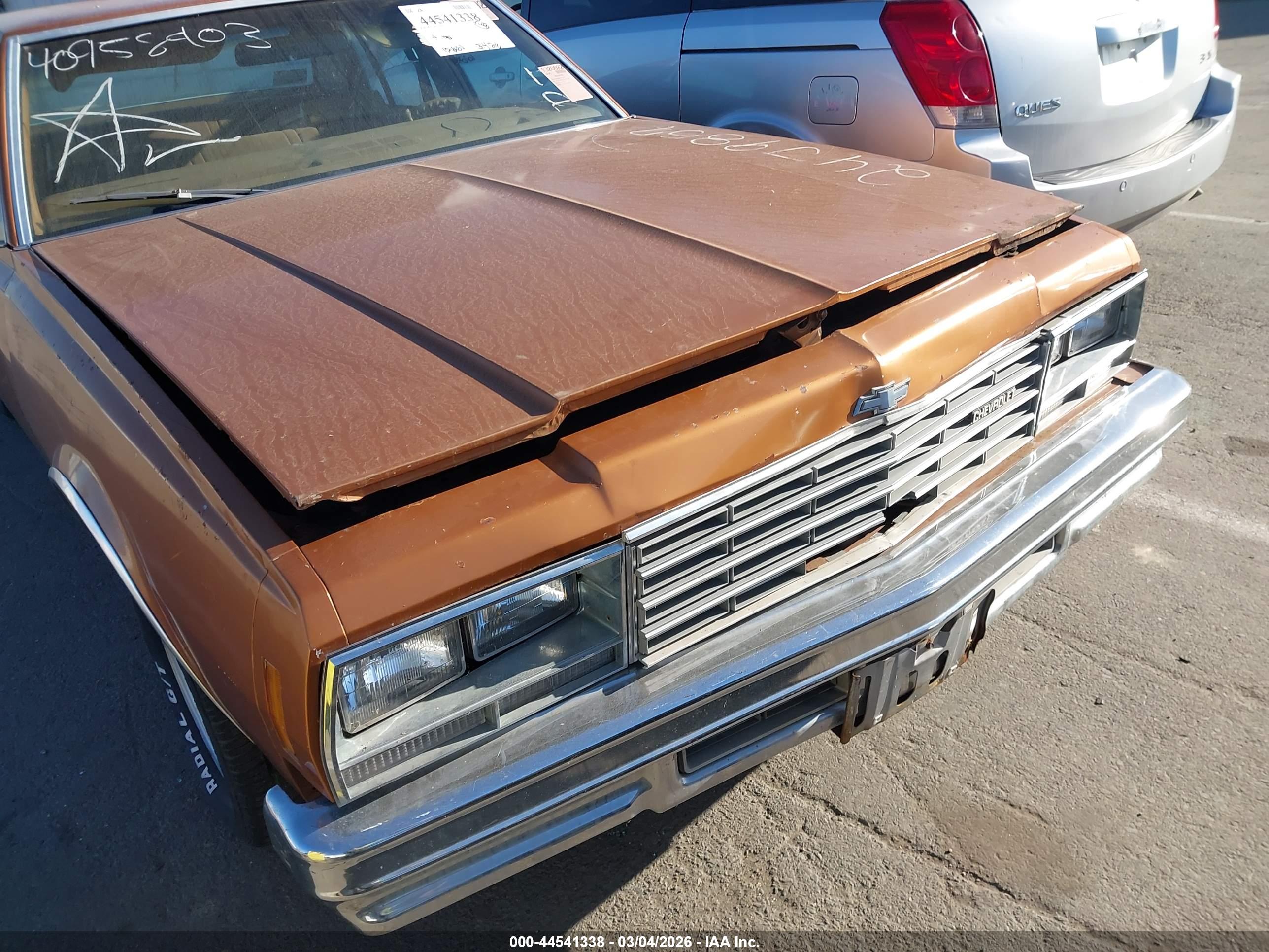 CHEVROLET IMPALA image 6
