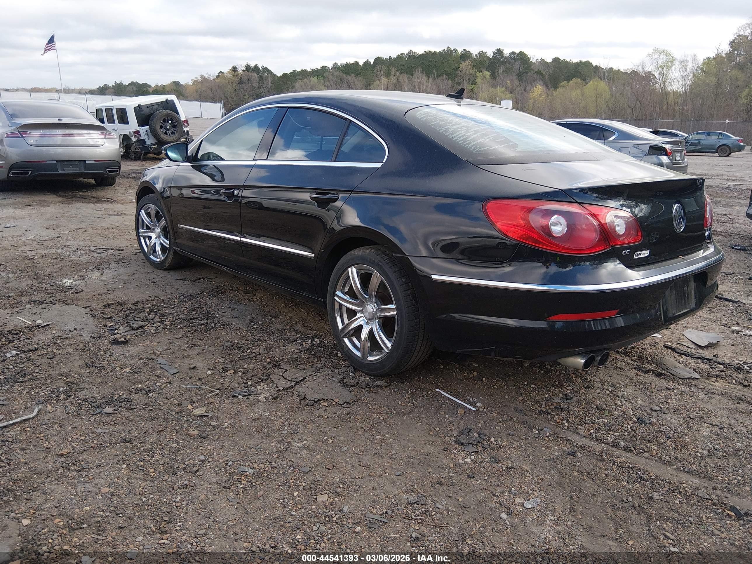 VOLKSWAGEN CC image 3