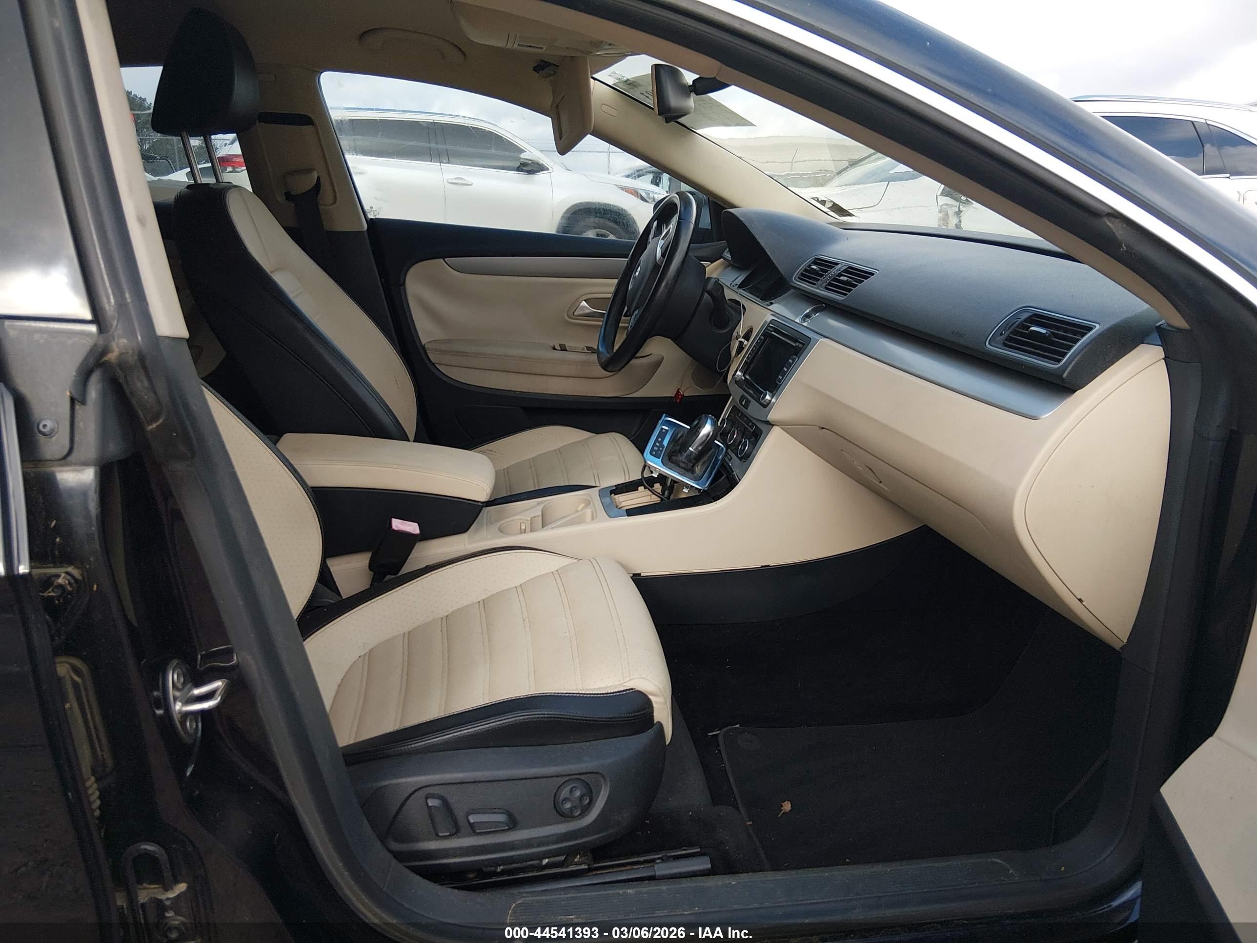 VOLKSWAGEN CC image 5