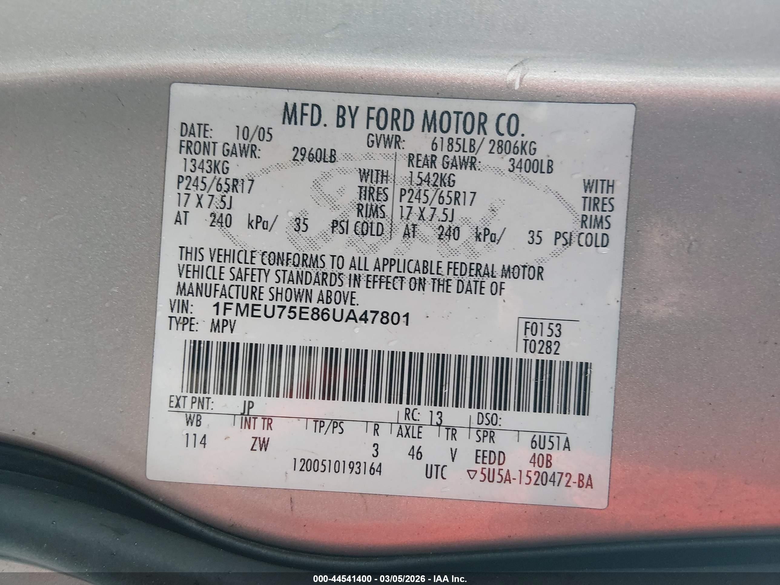 FORD EXPLORER image 9