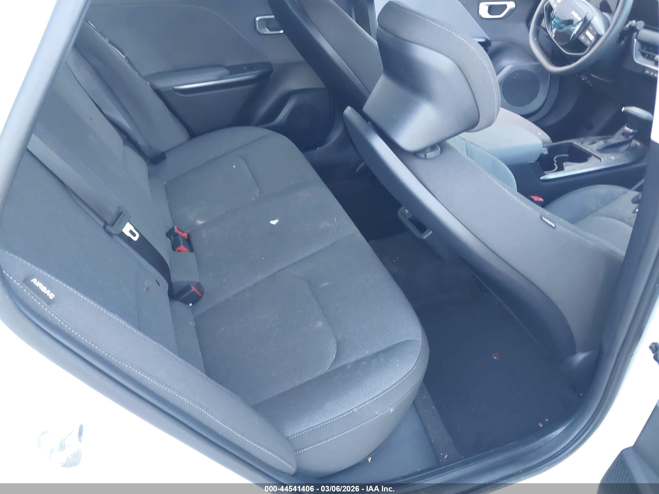 KIA K4 image 8