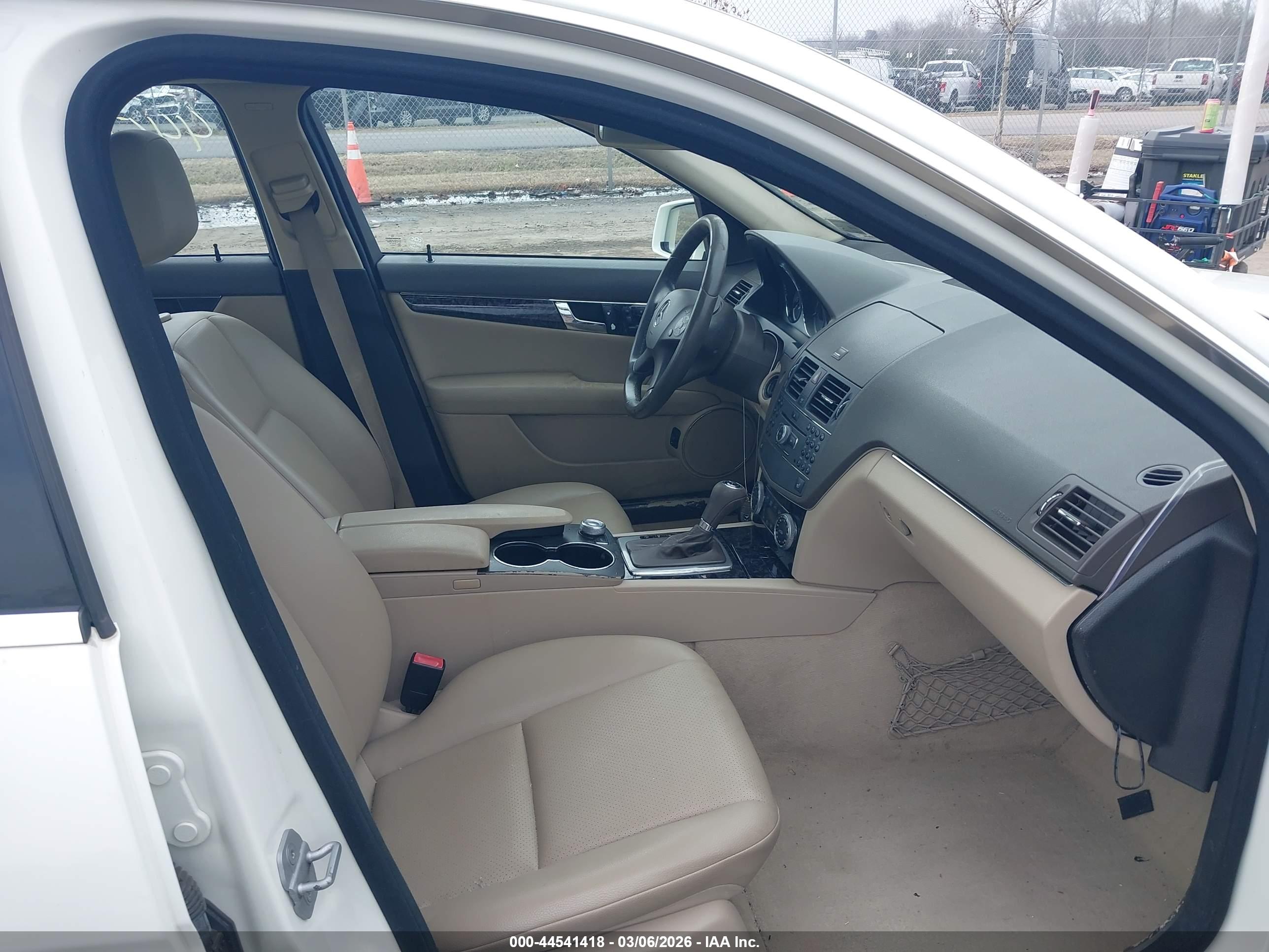 MERCEDES-BENZ C image 5