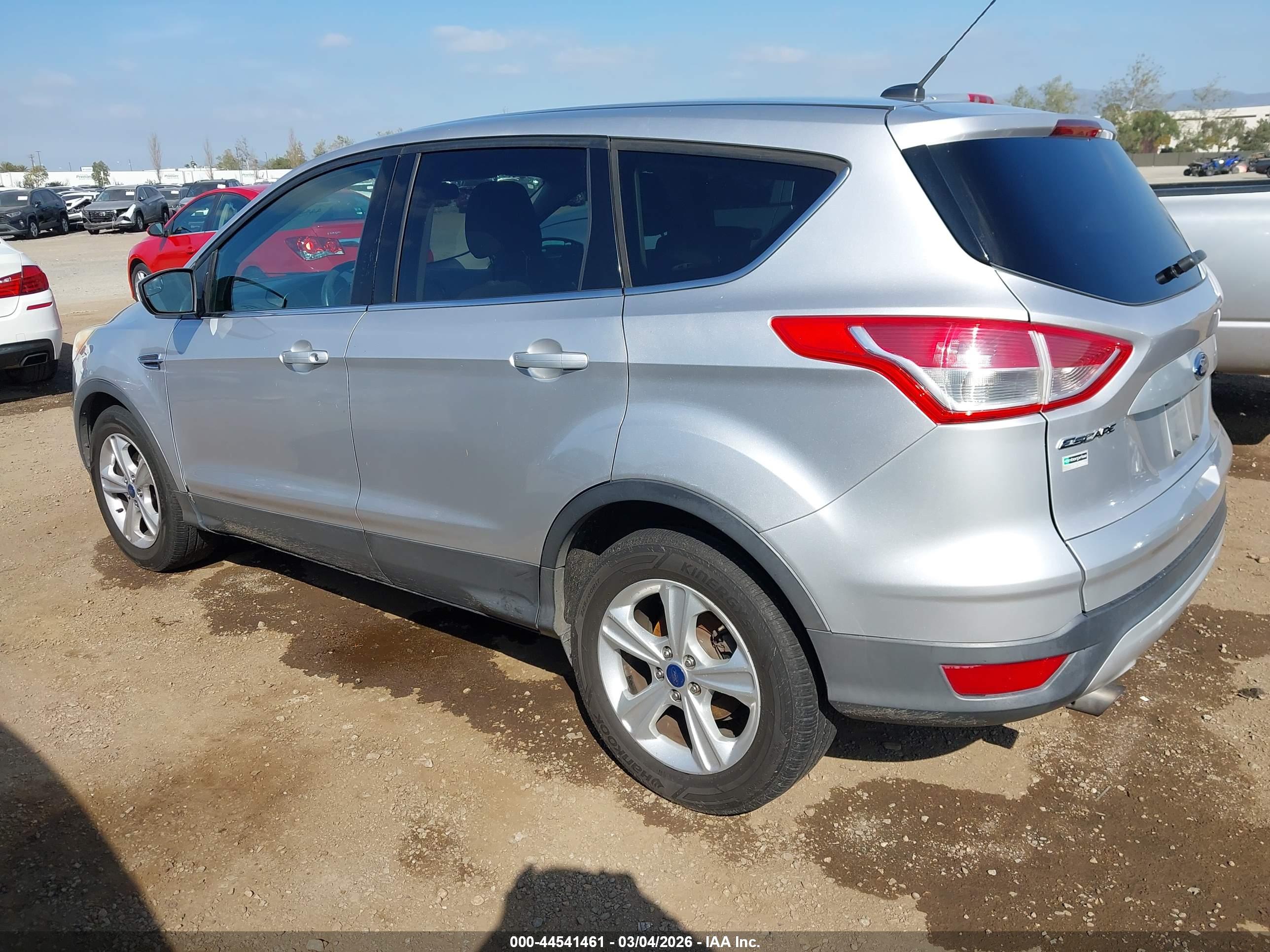 FORD ESCAPE image 3