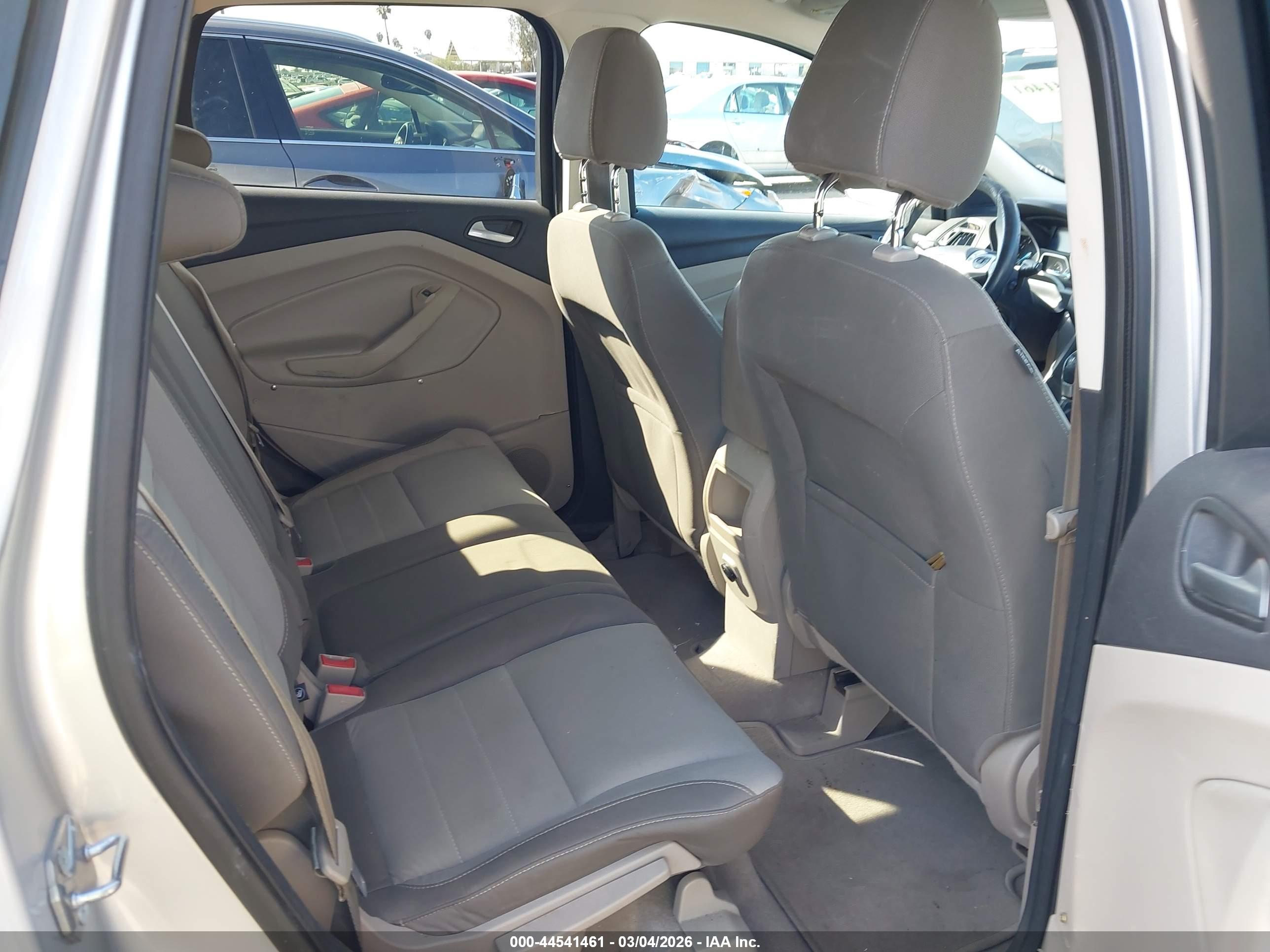 FORD ESCAPE image 8