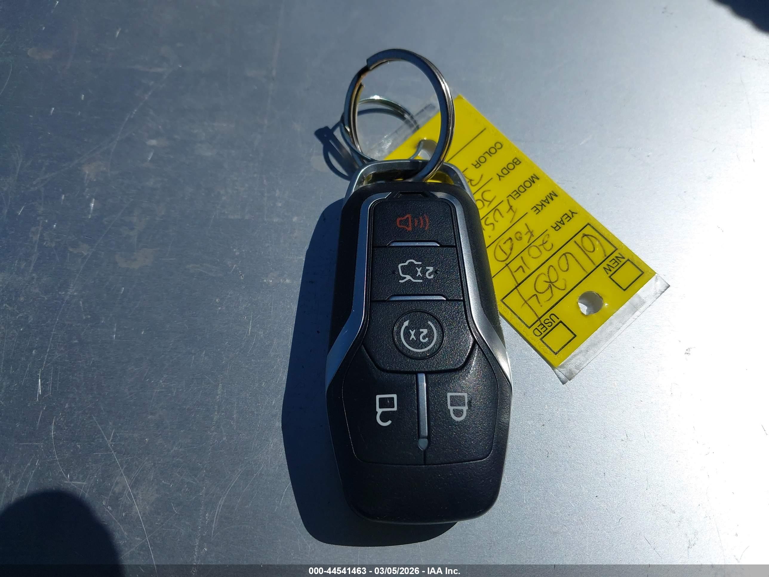 FORD FUSION image 11